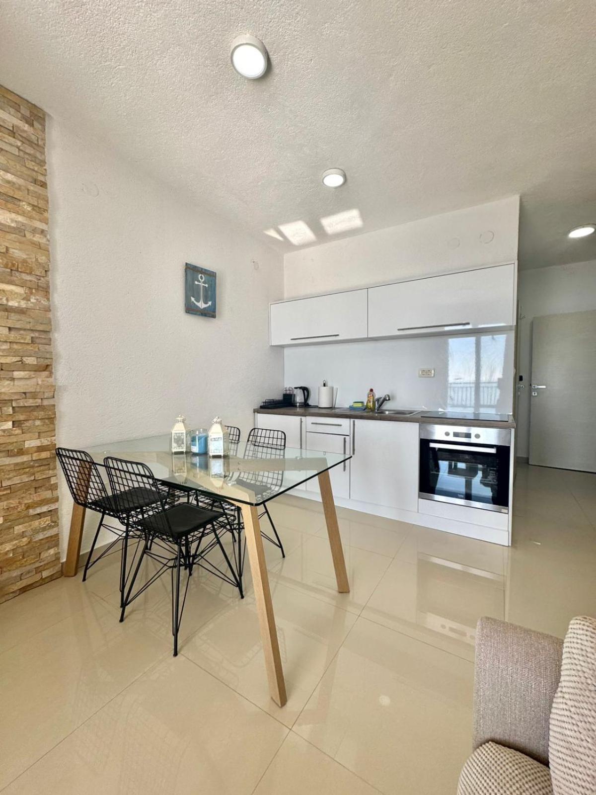 Calma Vista Apartments