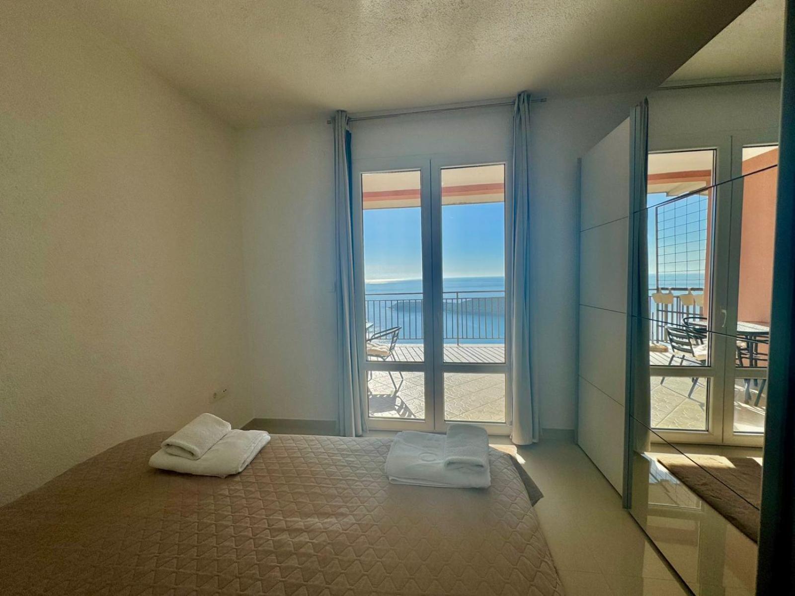 Calma Vista Apartments