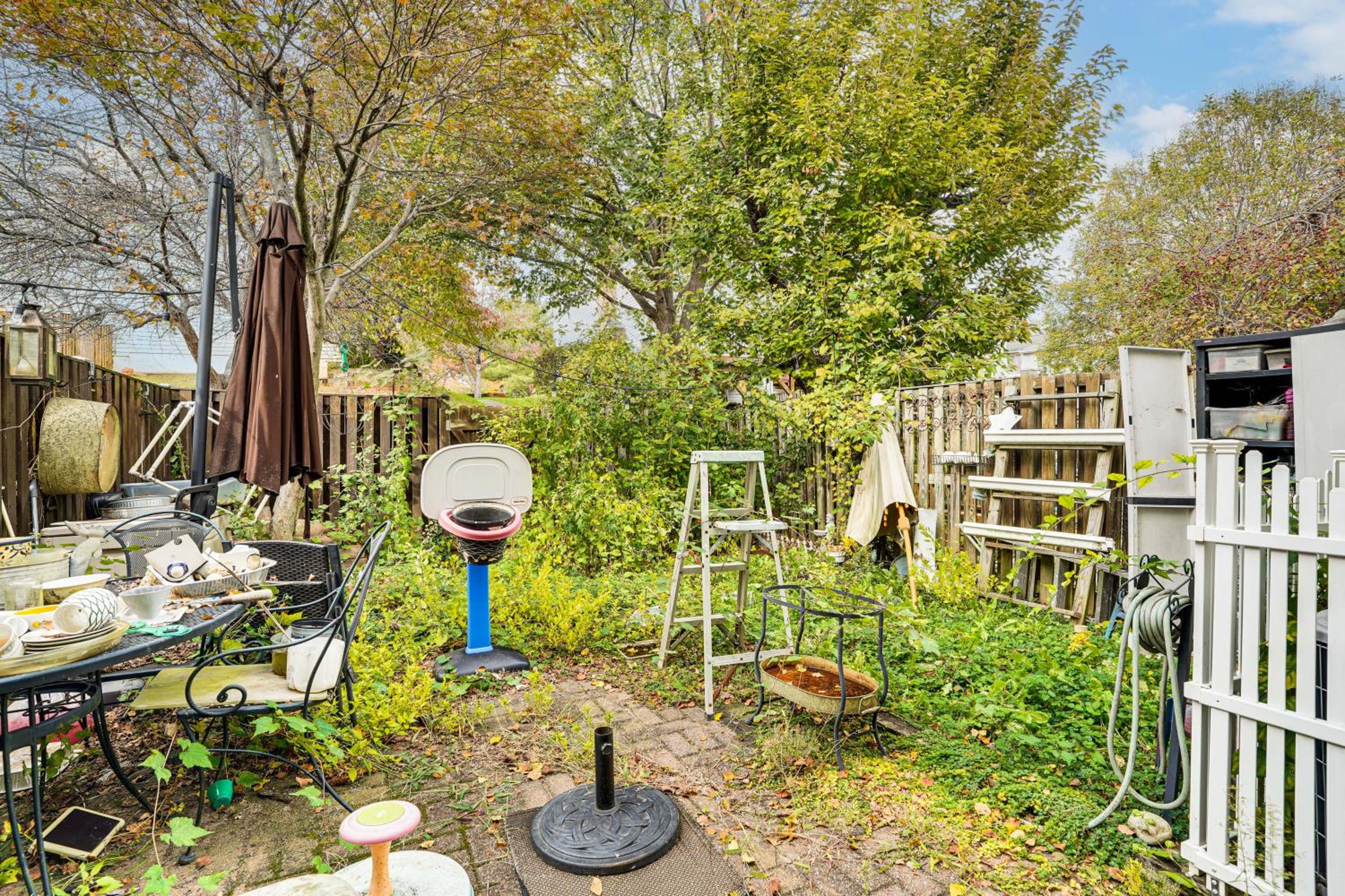 Near Trails, Parks and Orchards Germantown Retreat