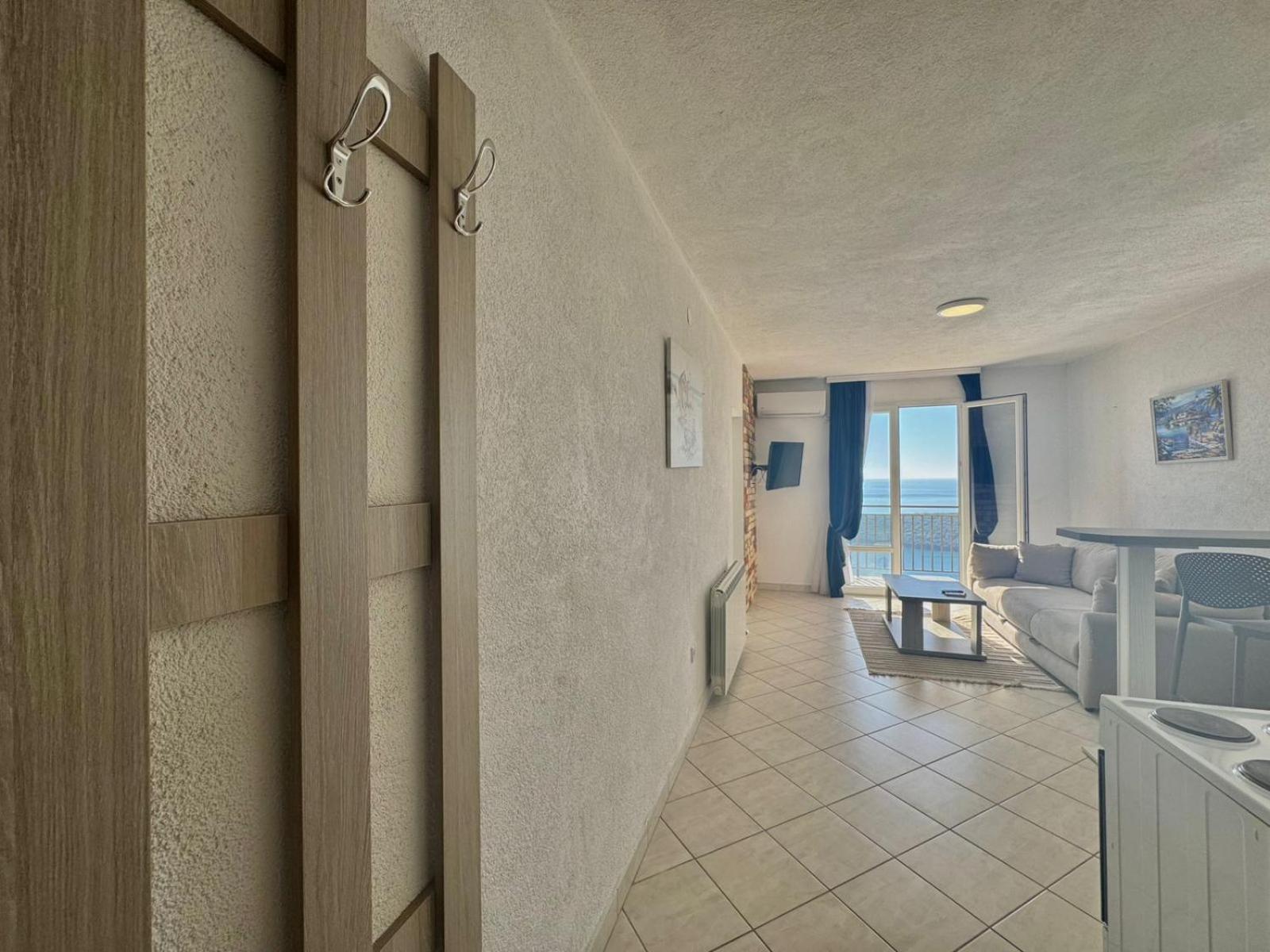 Calma Vista Apartments