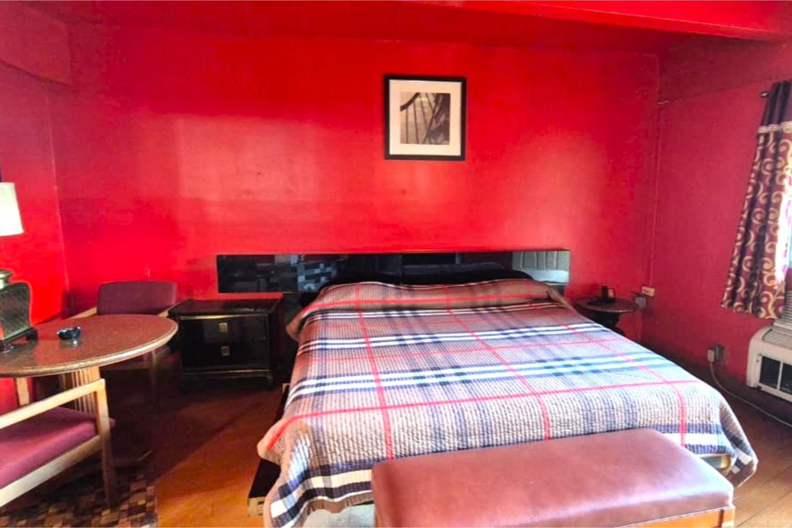 Saratoga Motel By Capital O Near Midway Airport Chicago IL