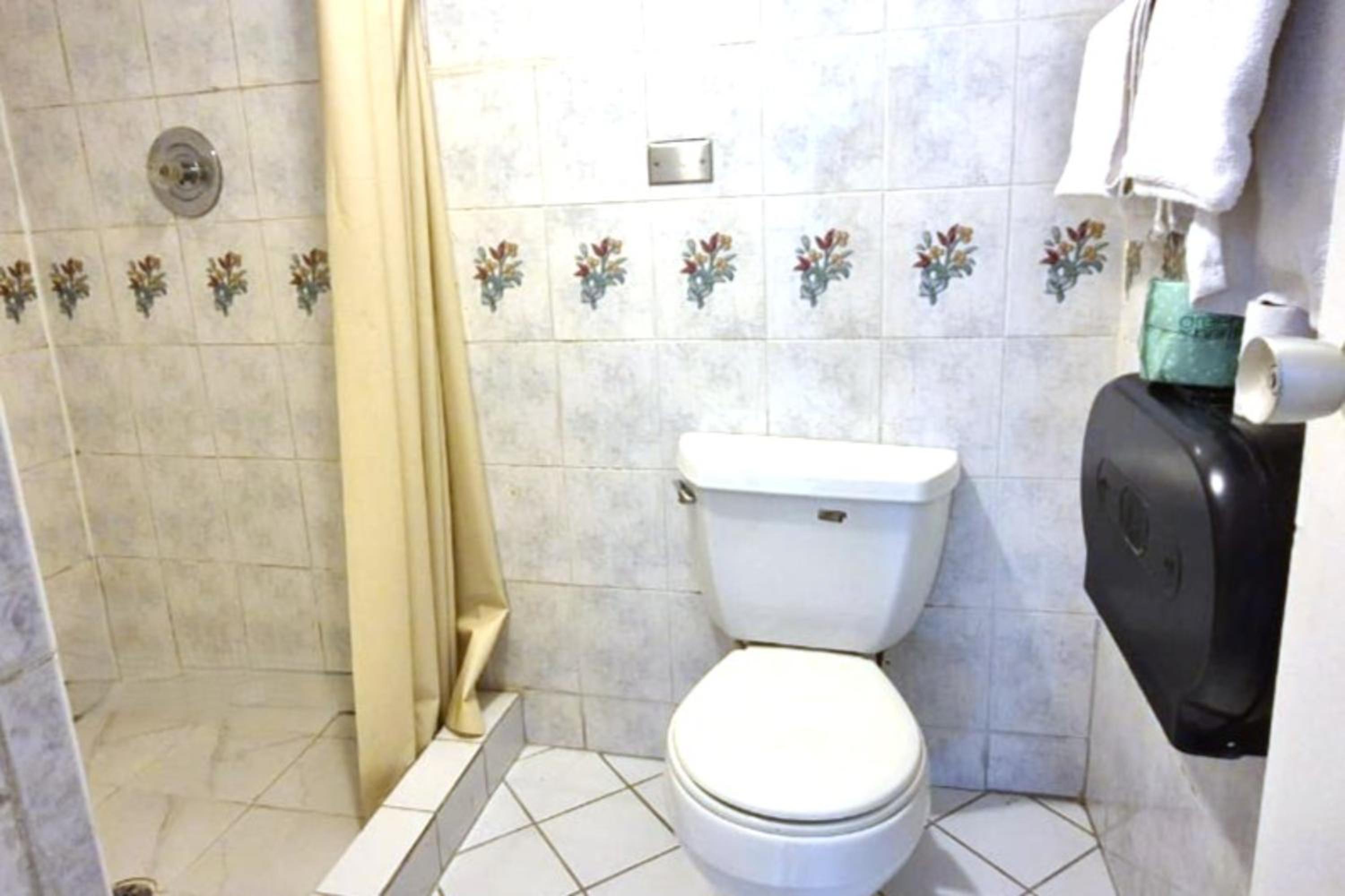 Saratoga Motel By Capital O Near Midway Airport Chicago IL