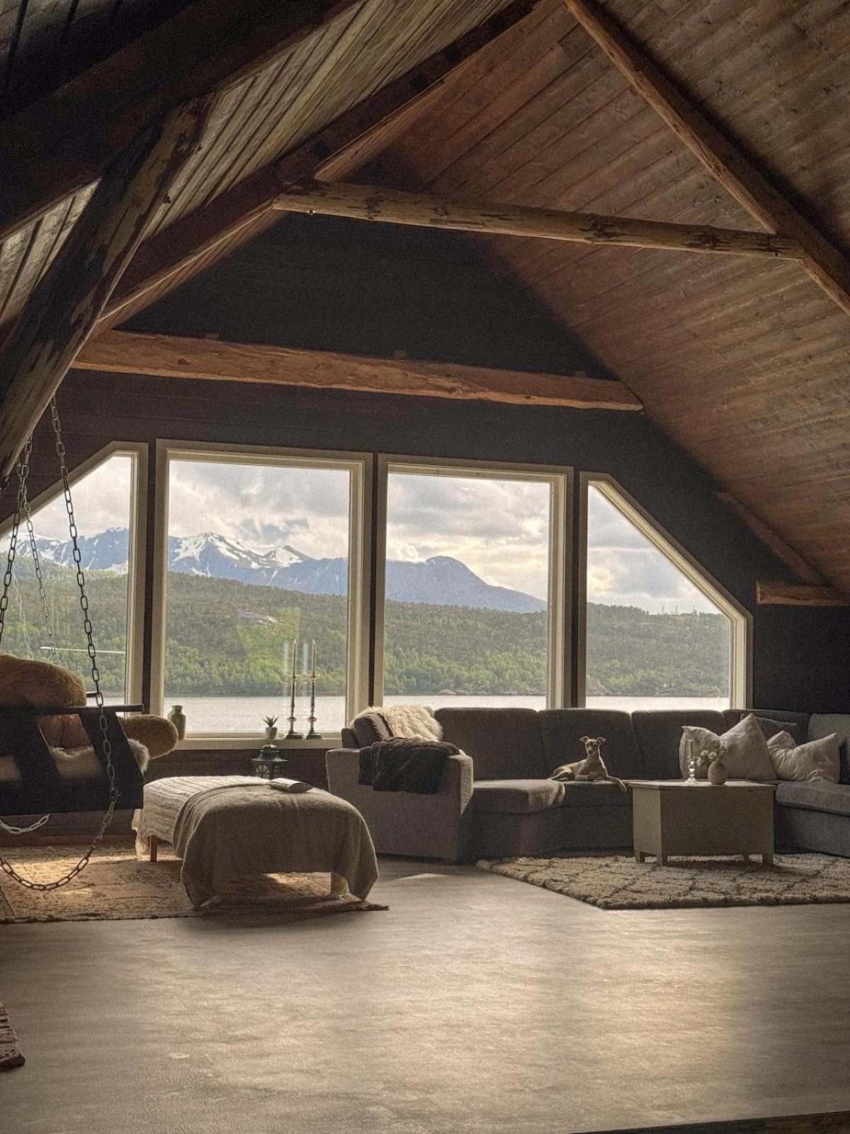 Åsjord Farmhouse