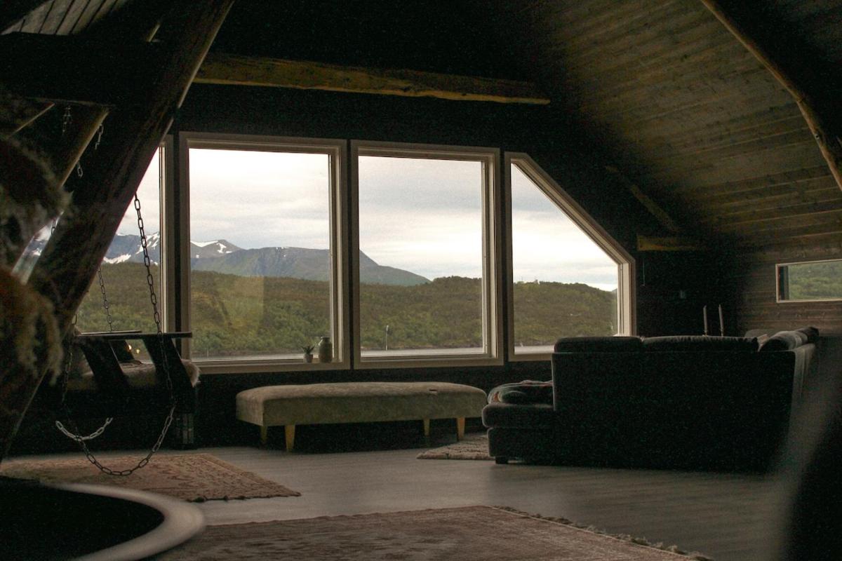 Åsjord Farmhouse