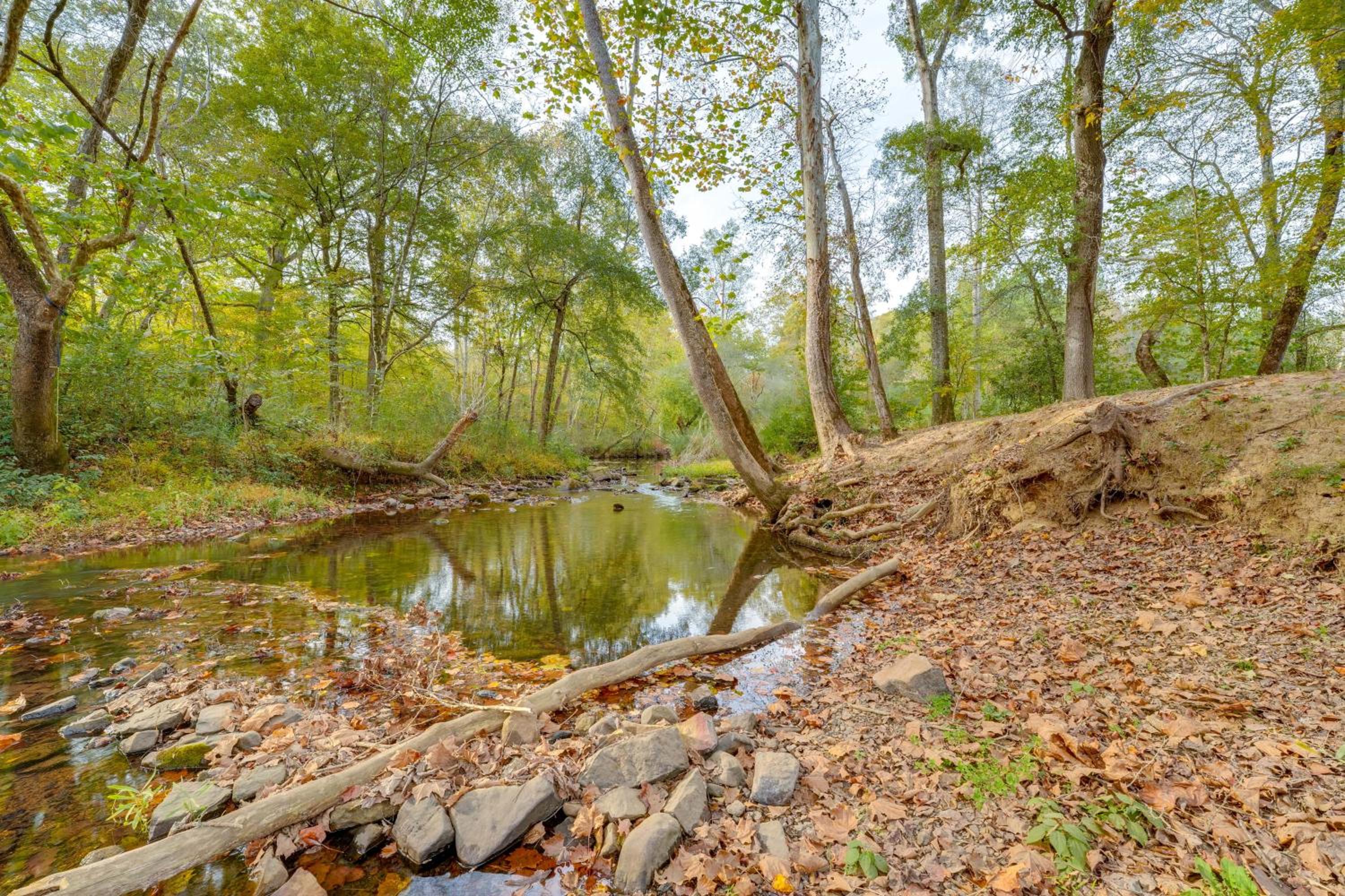 Families Welcome! Creekside Escape in Summerville
