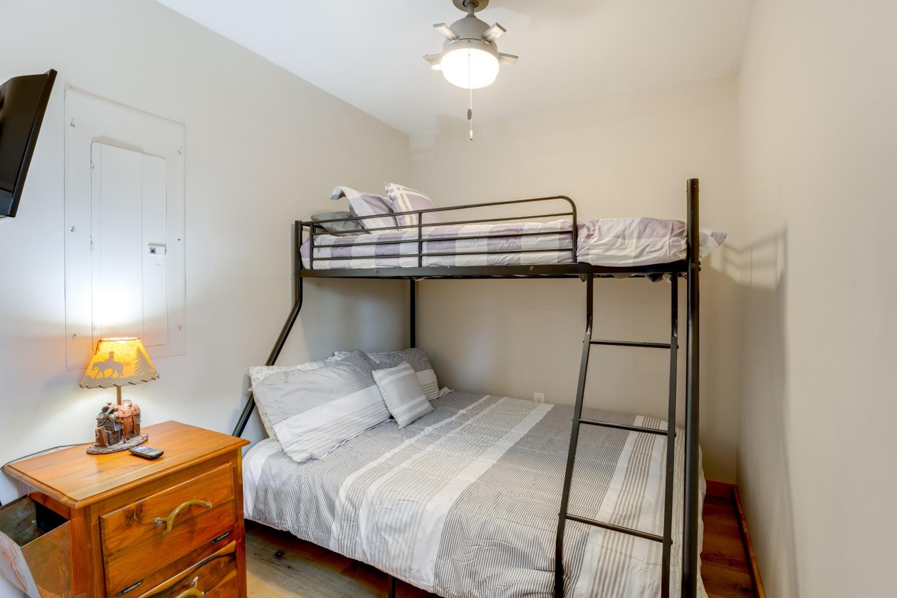 Families Welcome! Creekside Escape in Summerville