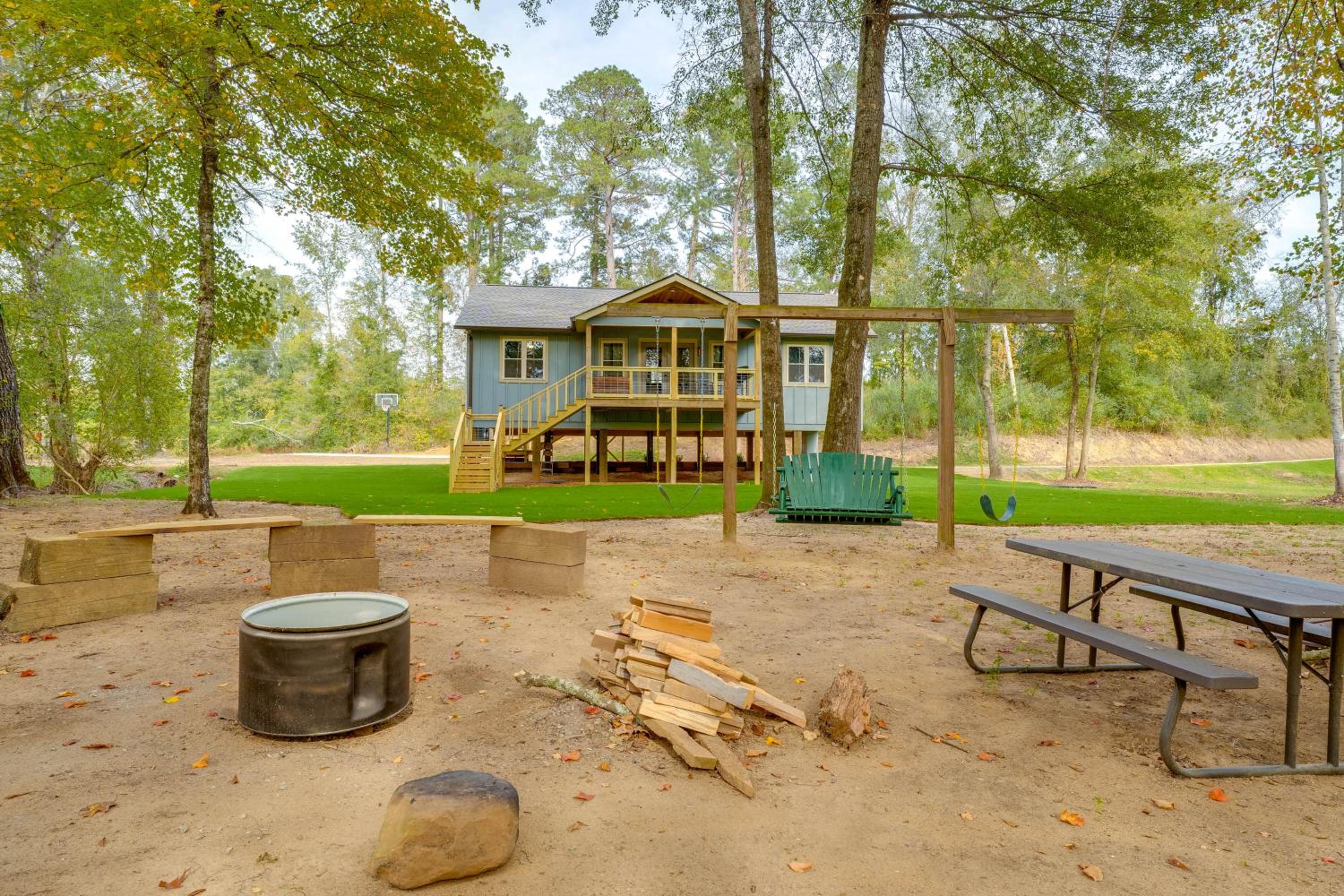 Families Welcome! Creekside Escape in Summerville