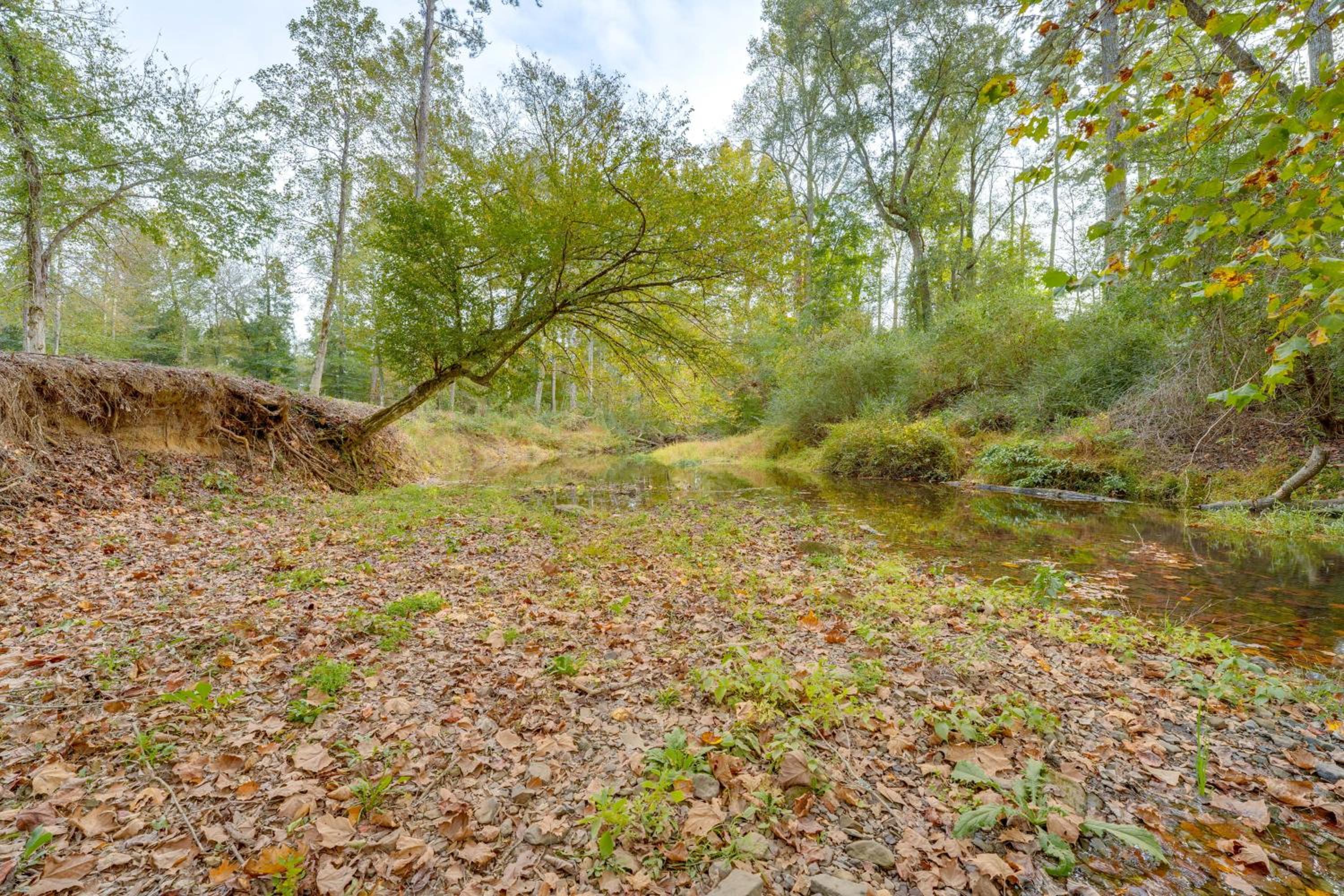 Families Welcome! Creekside Escape in Summerville
