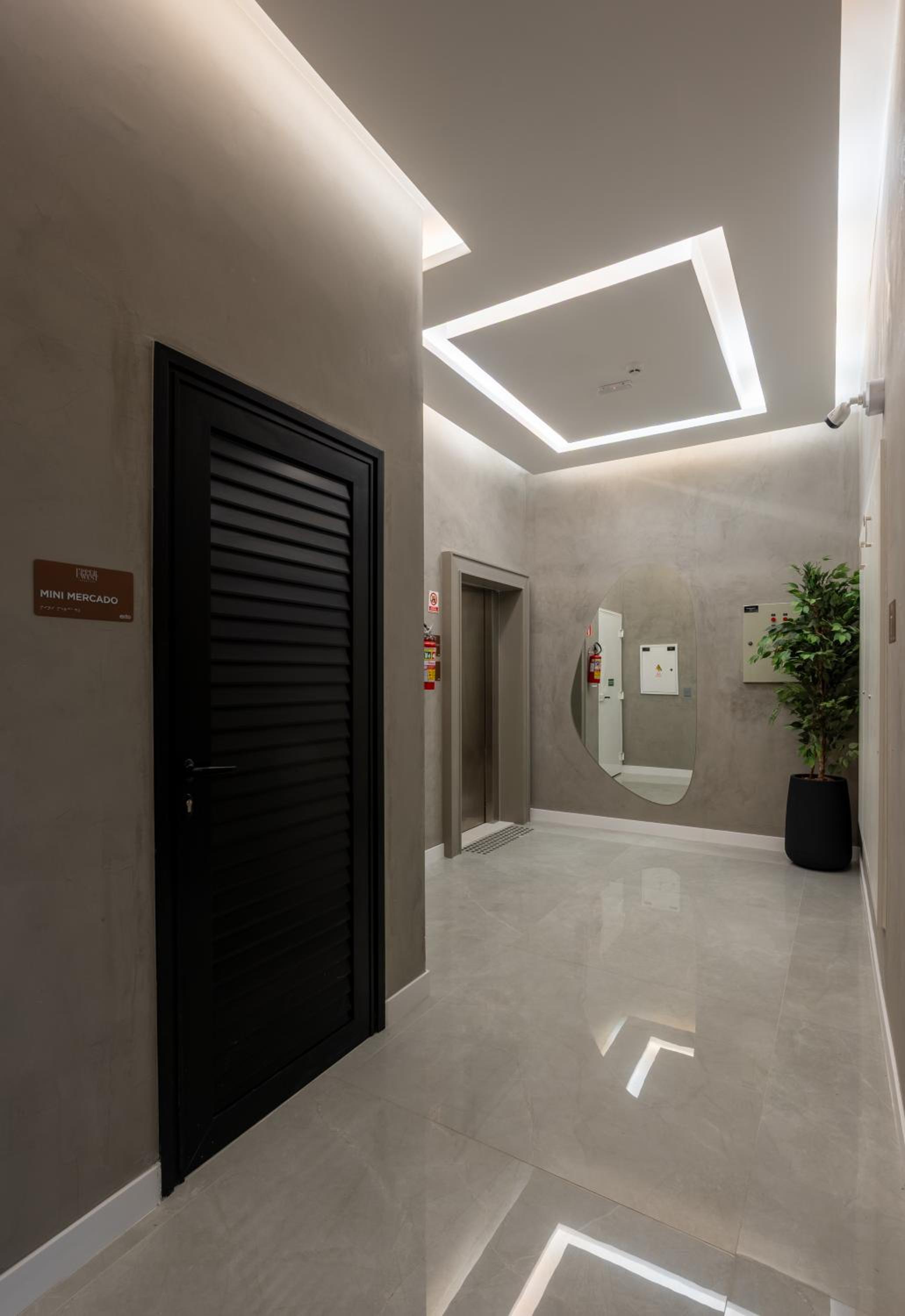 Upper West Perdizes by Xtay - Allianz Parque 500 m away: modern studio with kitchen and city view