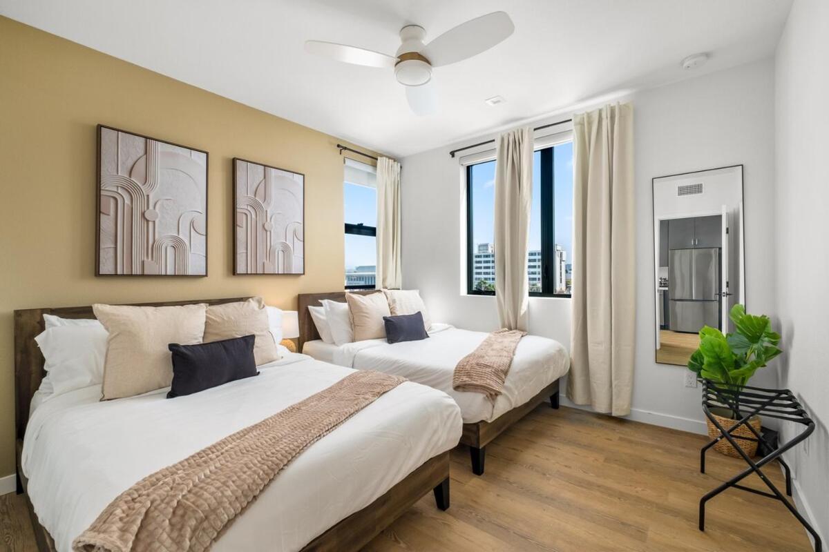 Near Beach & Airport with King Bed & EV Charger