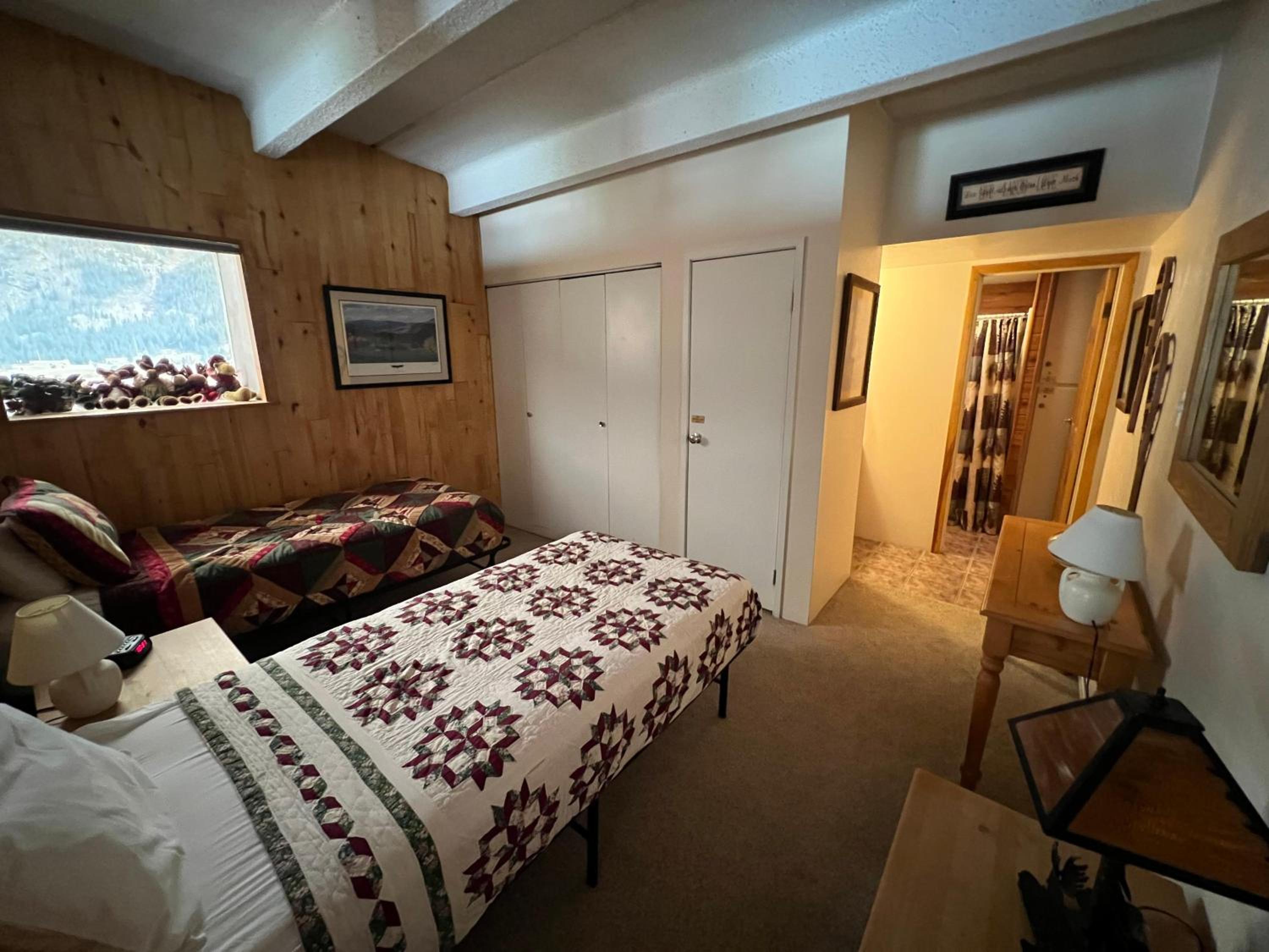 Summit House East 1 Bed Loft 2 Bath SHMB