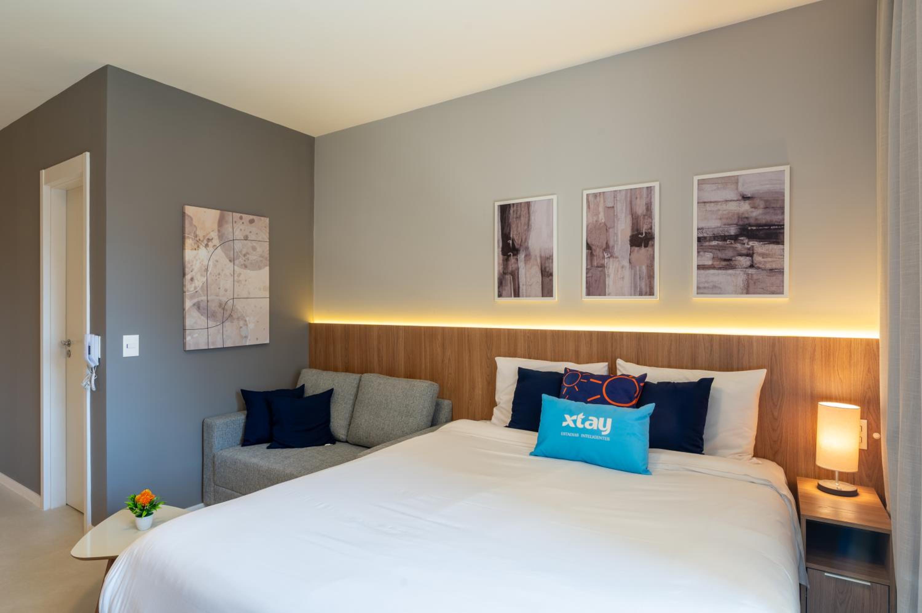 Upper West Perdizes by Xtay - Allianz Parque 500 m away: modern studio with kitchen and city view
