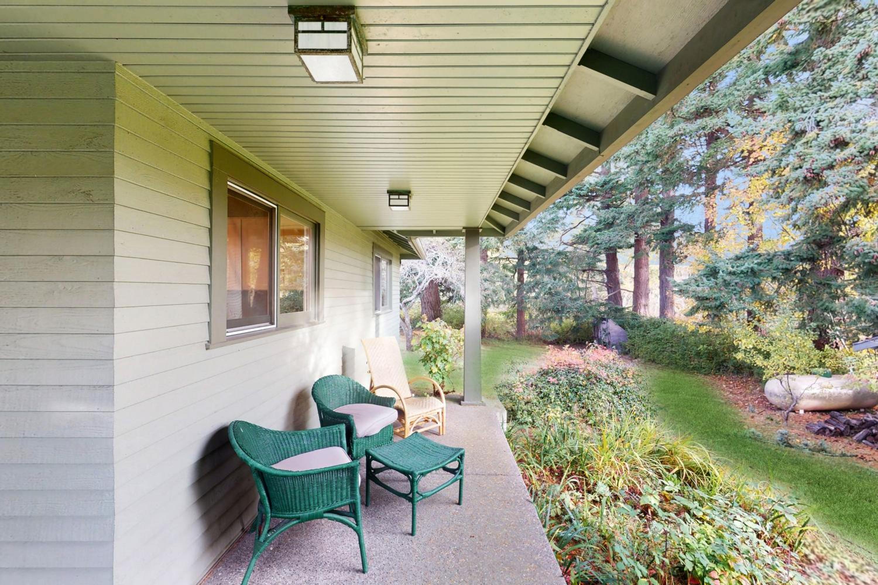 Stunning Views! Tranquil Home on Lummi Island