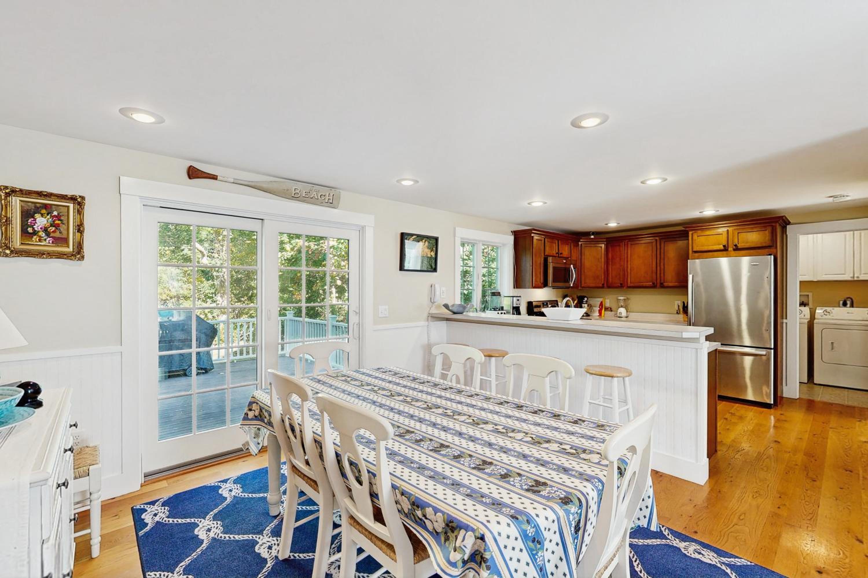 3BR House in Central Location with AC, Deck and Yard