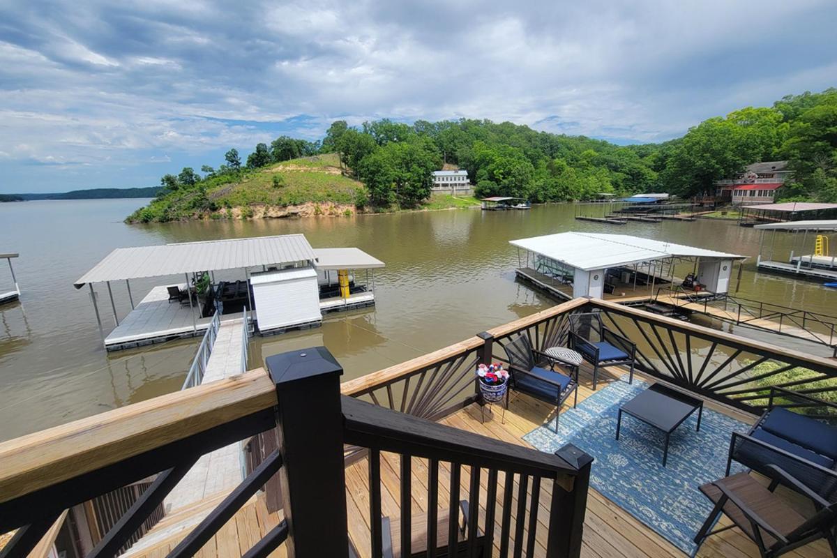 Lakefront Family Retreat w/ Views, Boat Slip