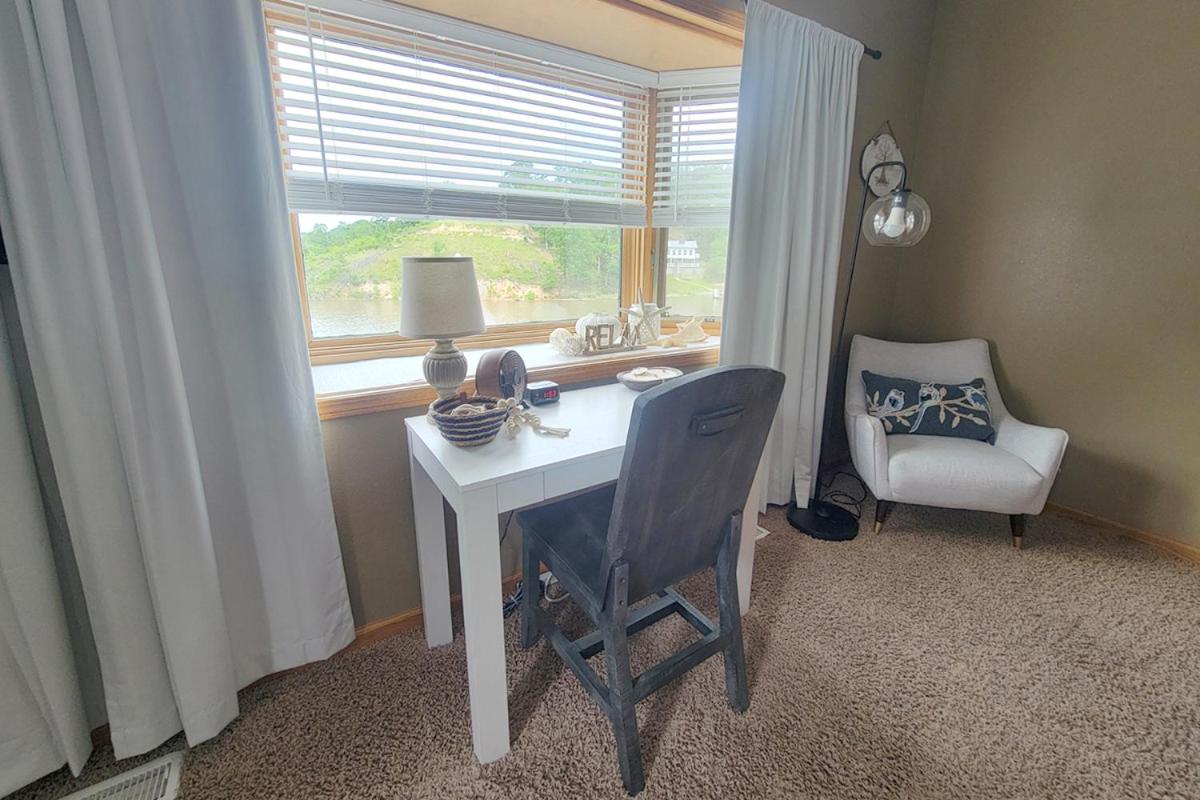 Lakefront Family Retreat w/ Views, Boat Slip