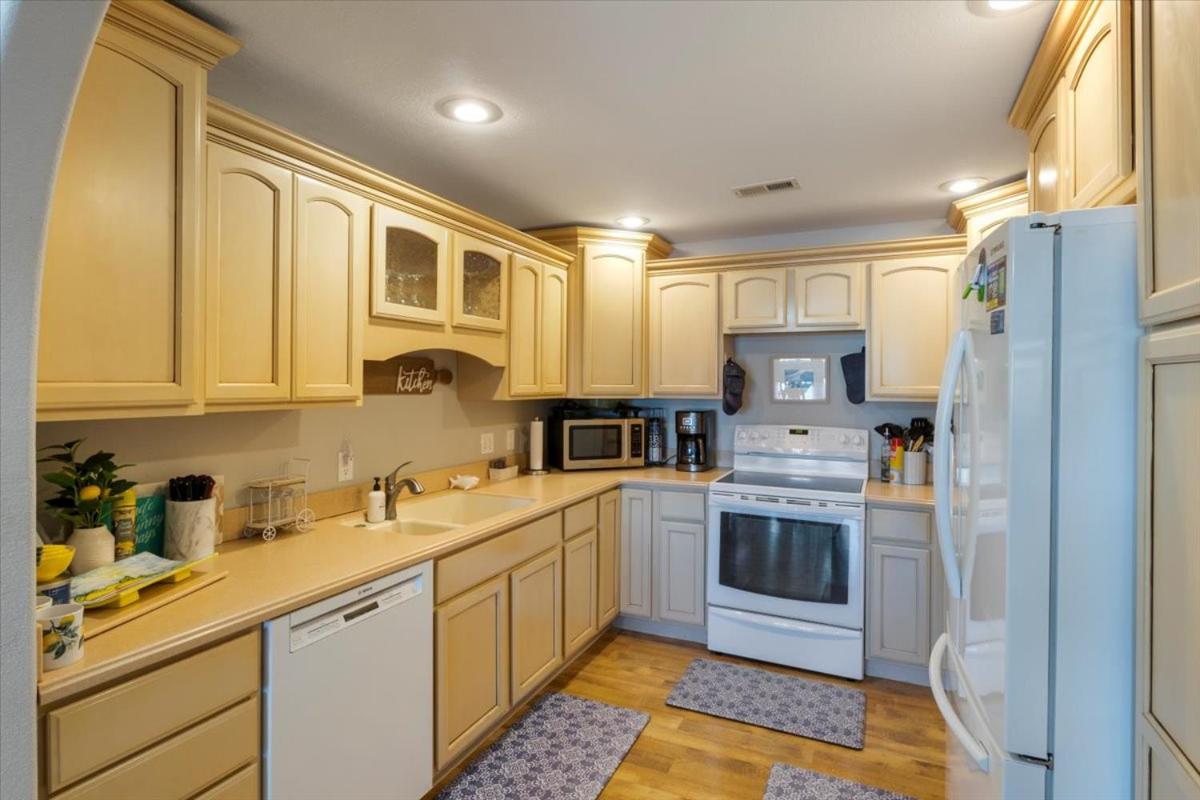 Lakefront Family Retreat w/ Views, Boat Slip