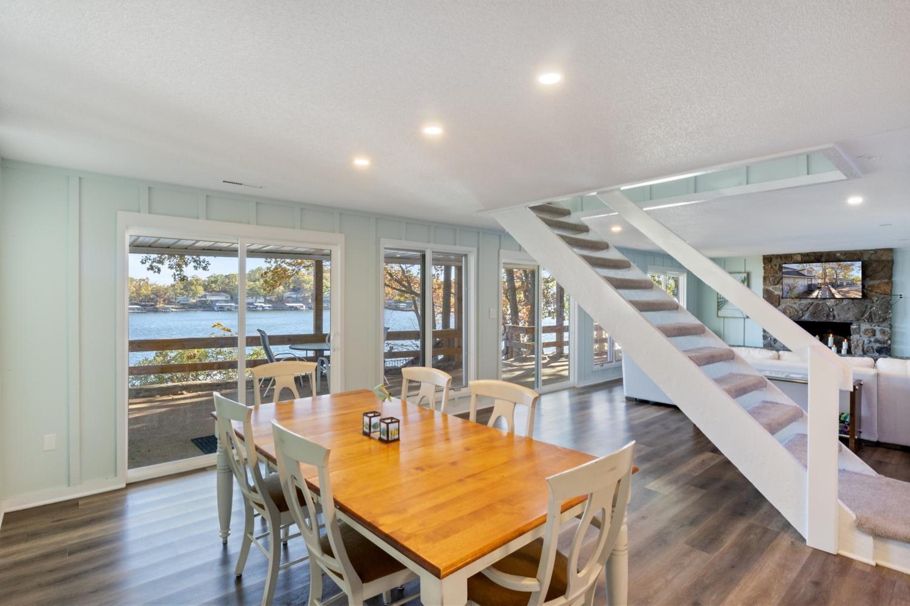 Firepit, Spacious Decks, Breathtaking Views