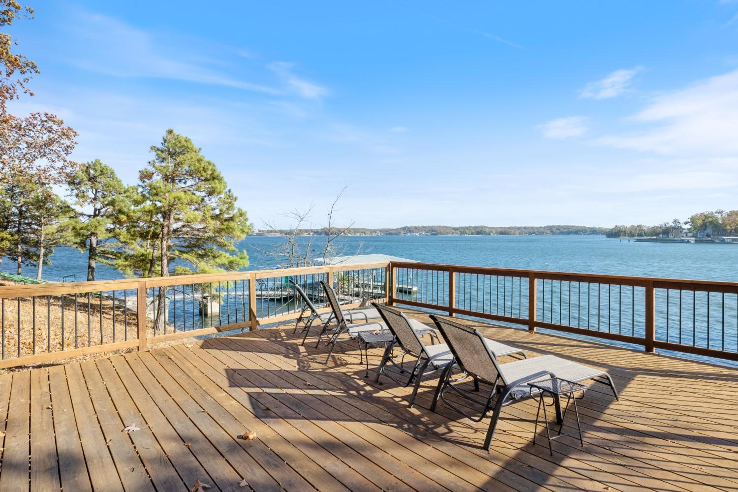Firepit, Spacious Decks, Breathtaking Views