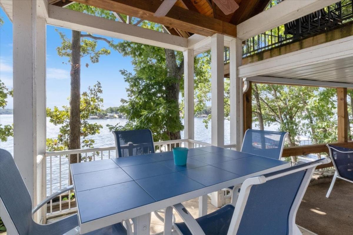 Firepit, Spacious Decks, Breathtaking Views