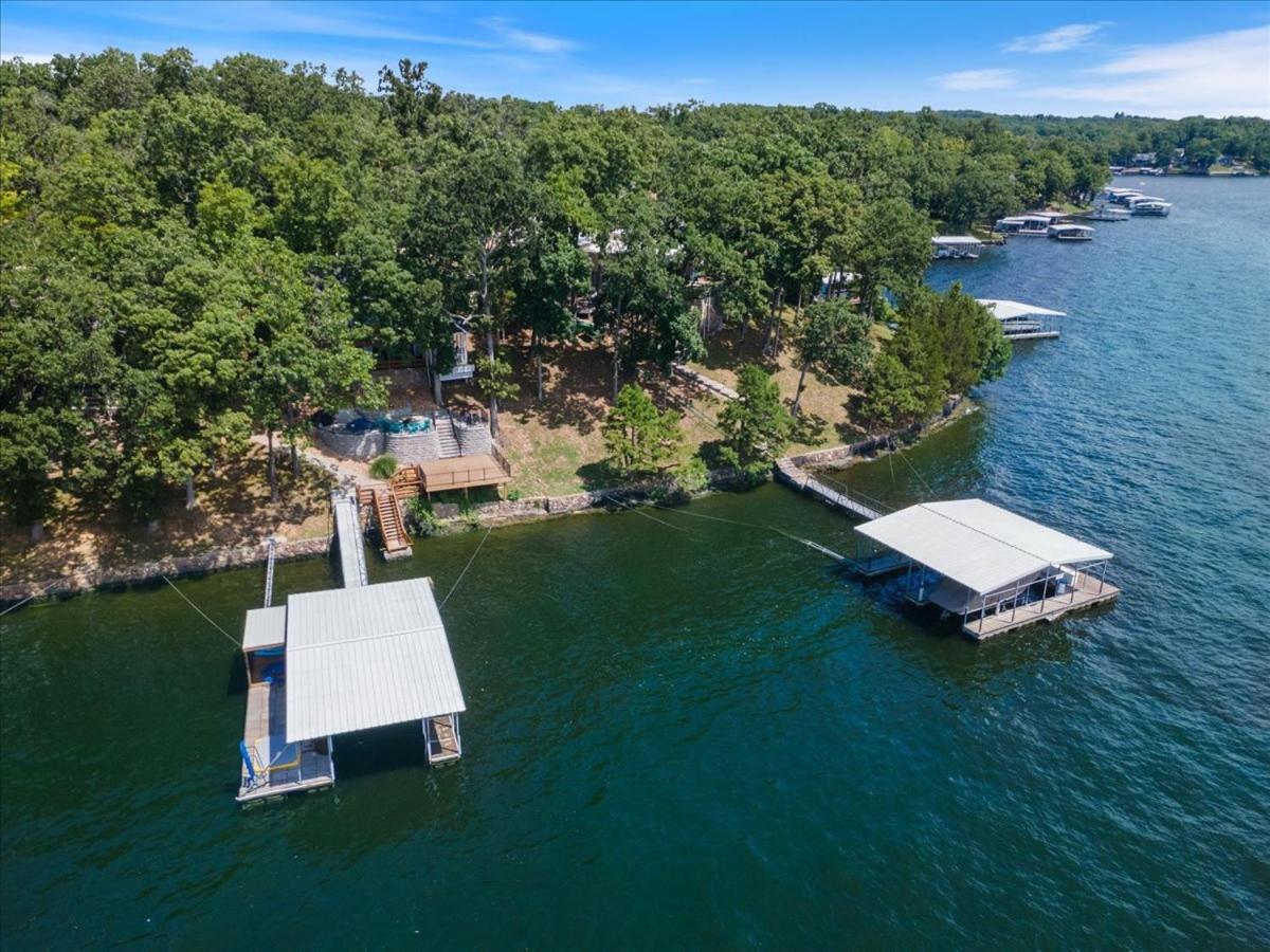 Firepit, Spacious Decks, Breathtaking Views
