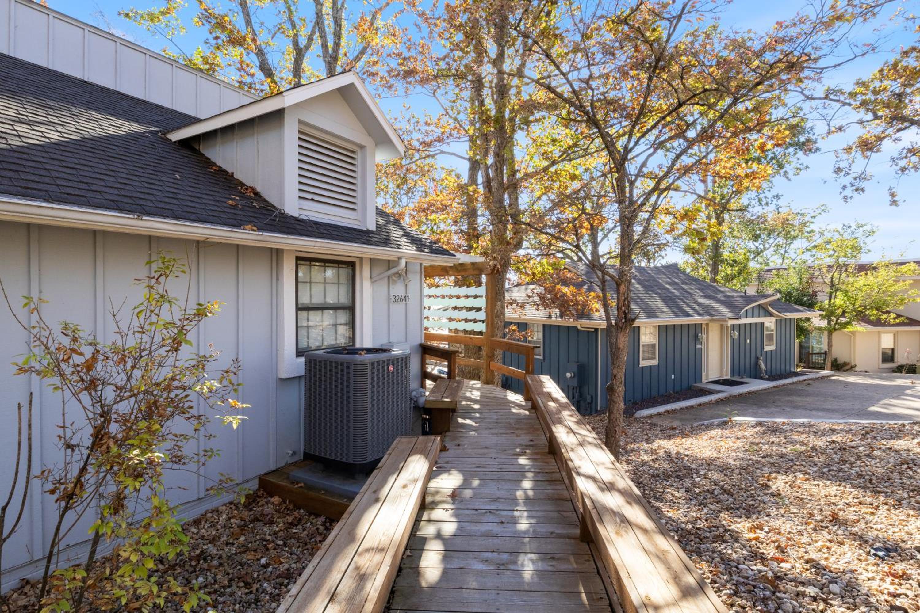 Firepit, Spacious Decks, Breathtaking Views