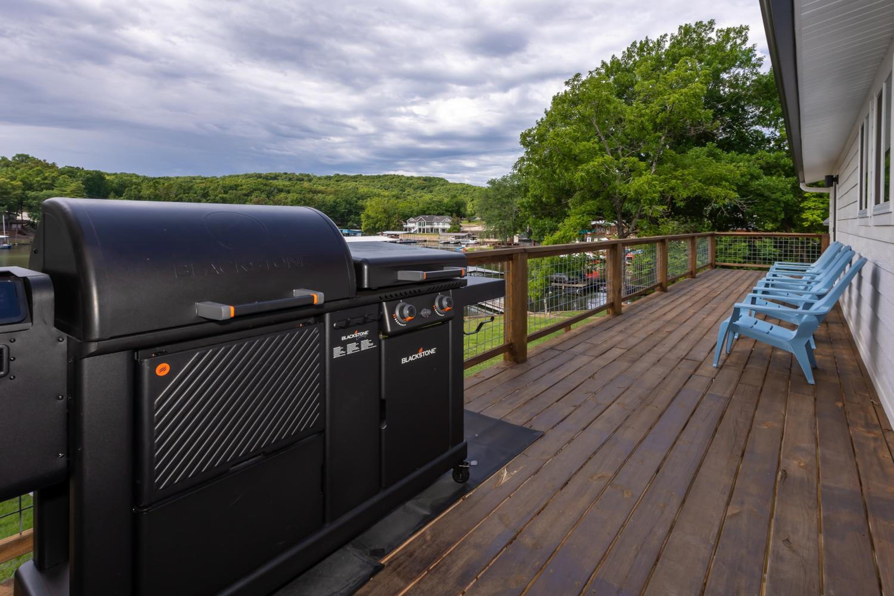 Great Location & Lake Views, Boat Slip