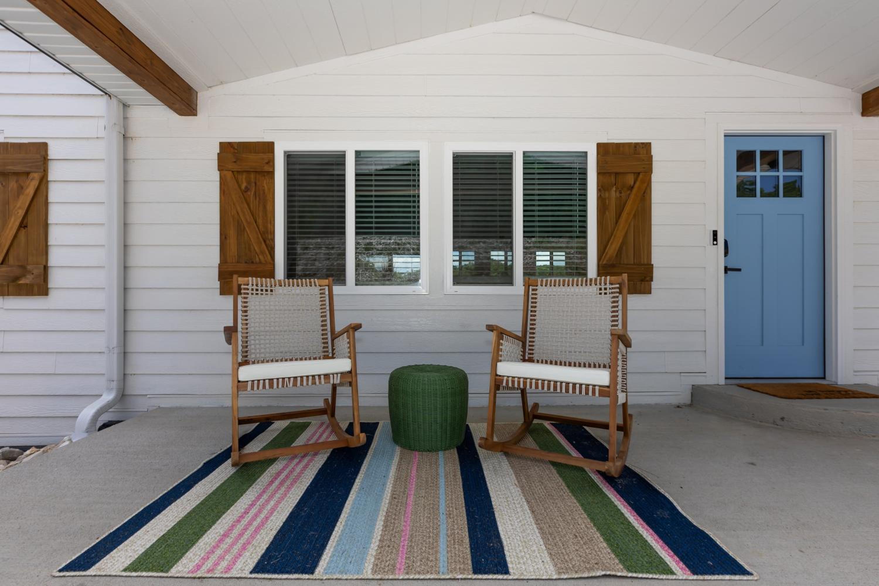 Great Location & Lake Views, Boat Slip