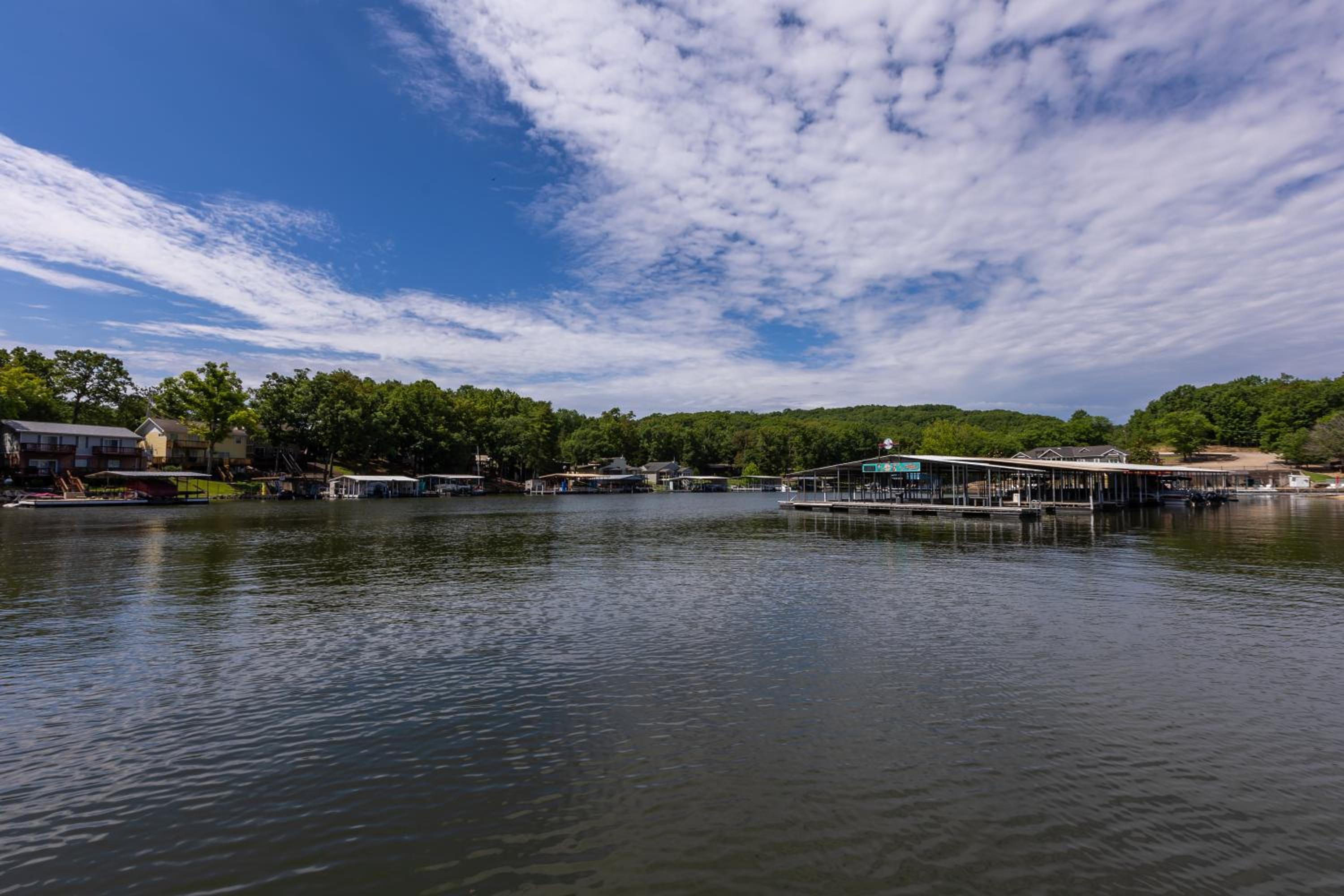 Great Location & Lake Views, Boat Slip