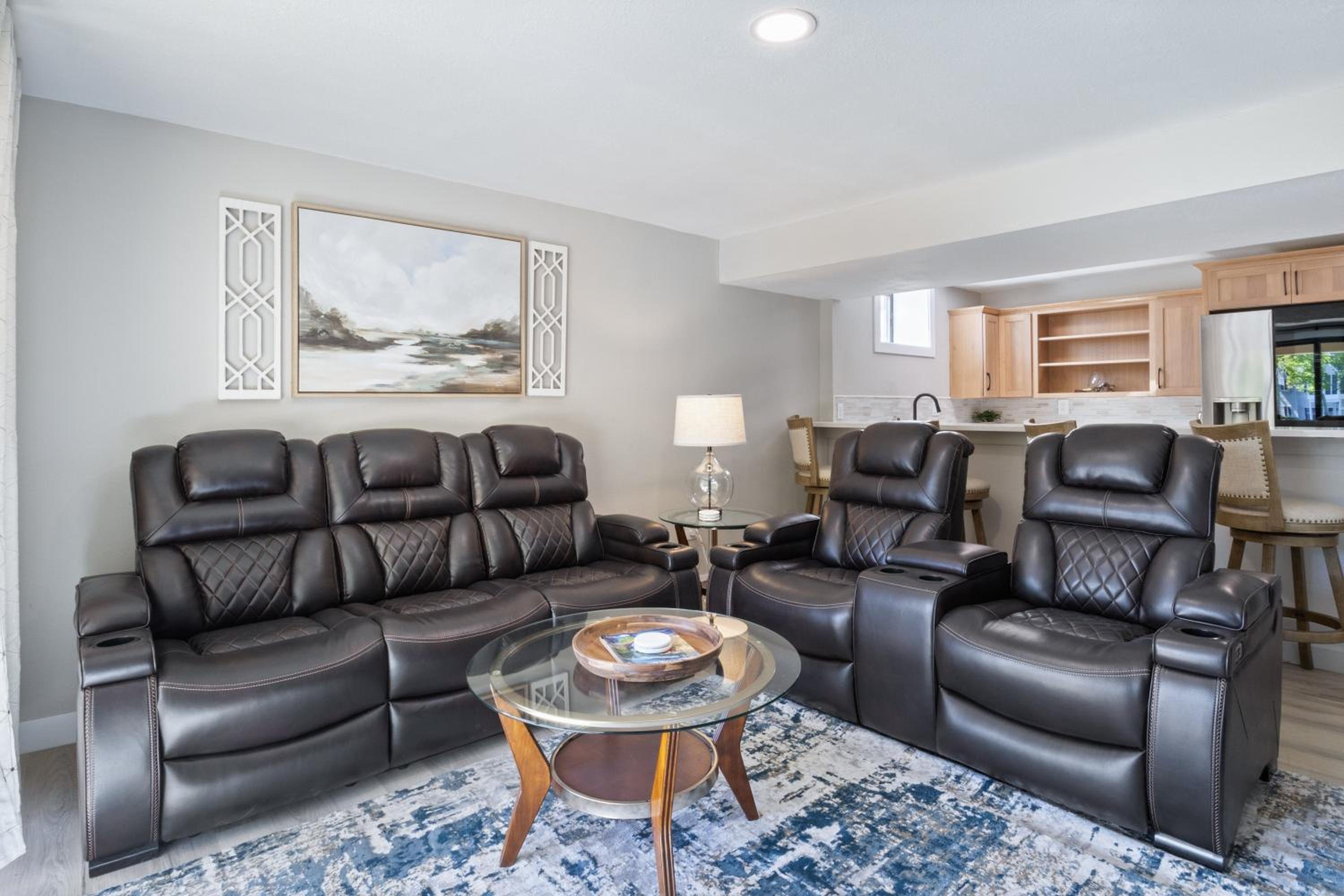 Firepit, Hot Tub, Games In & Out, Spacious