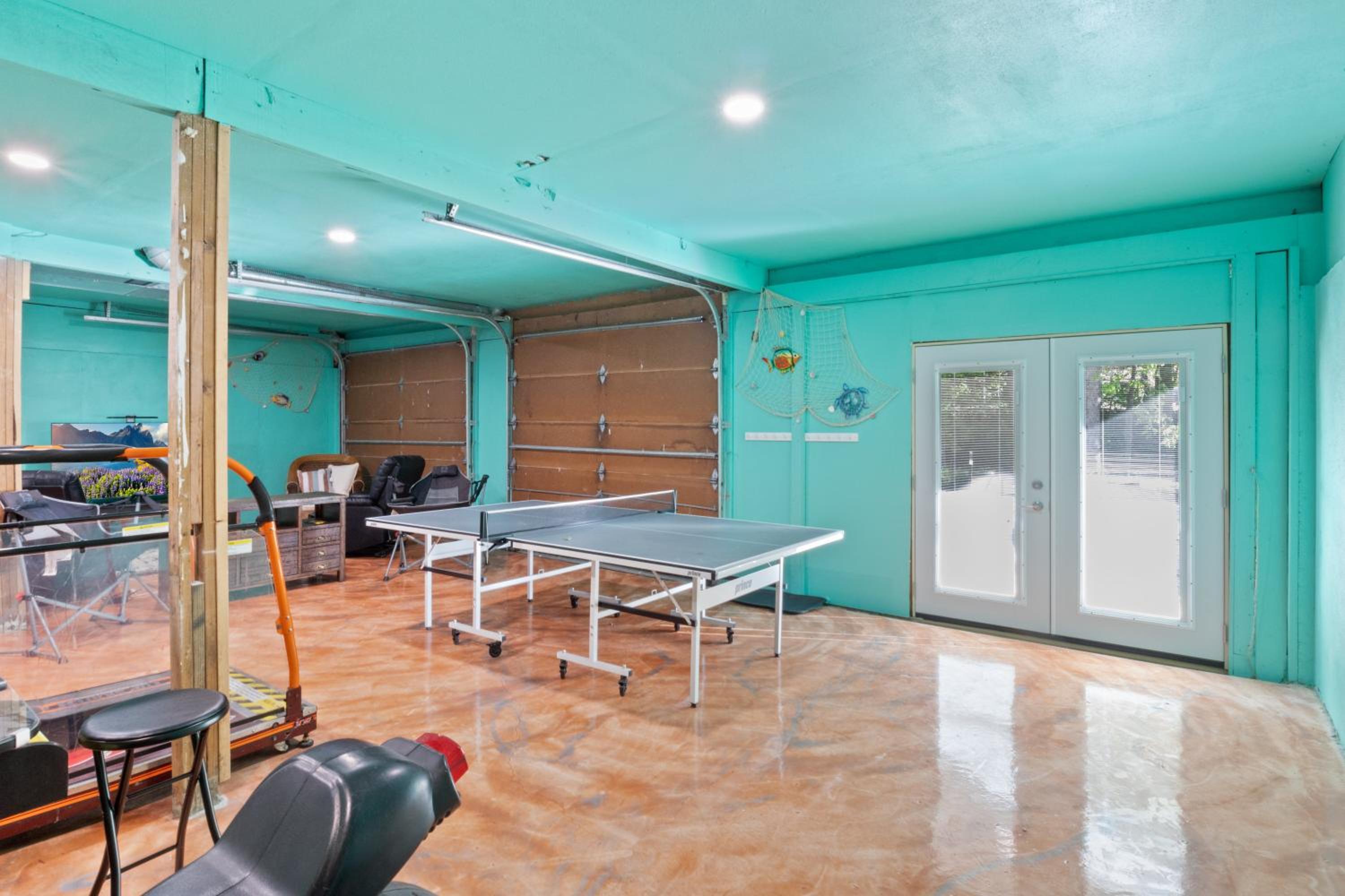 Firepit, Hot Tub, Games In & Out, Spacious