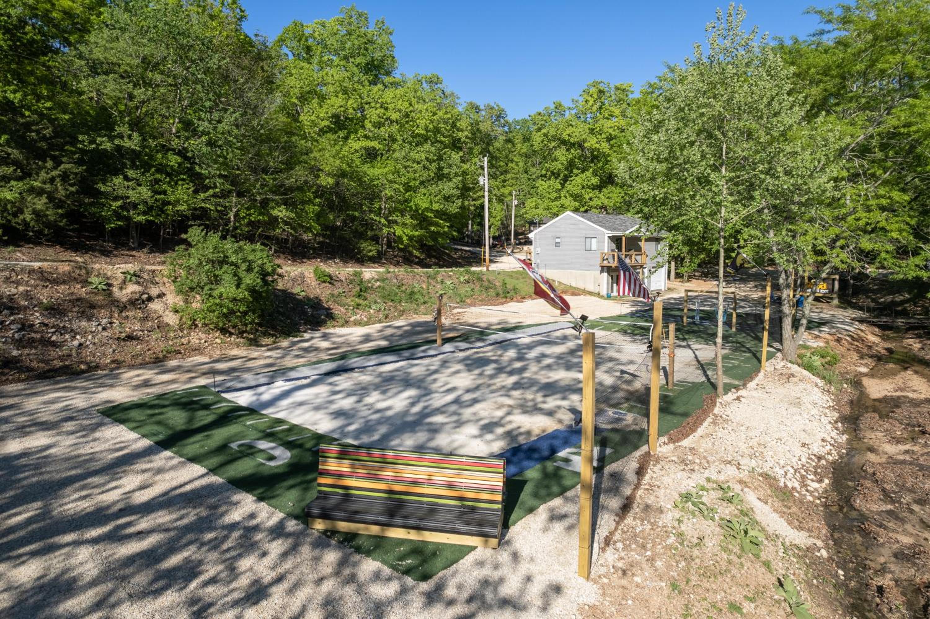 Firepit, Hot Tub, Games In & Out, Spacious