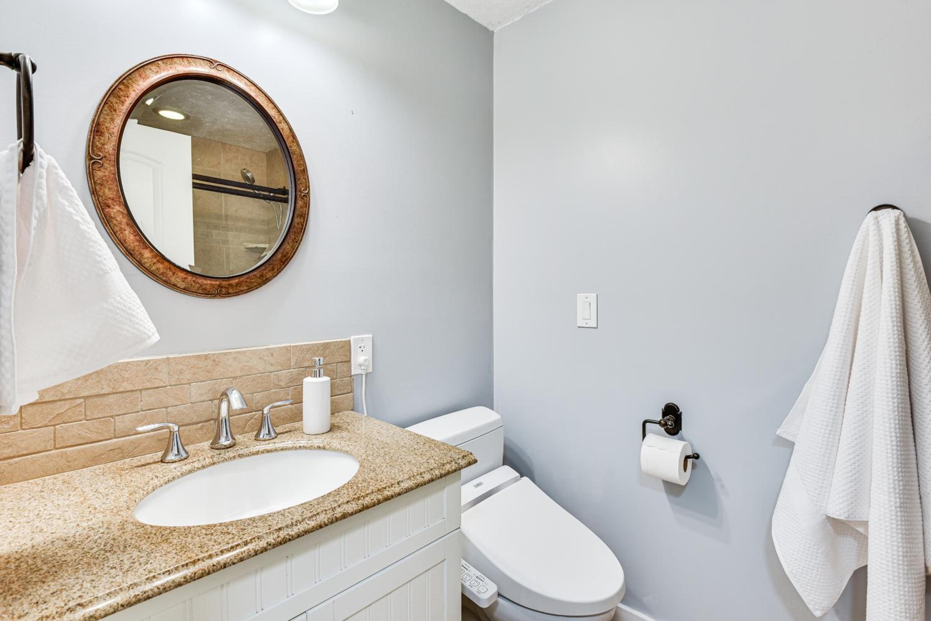 Mountain-View Retreat with Hot Tub in Centerville!