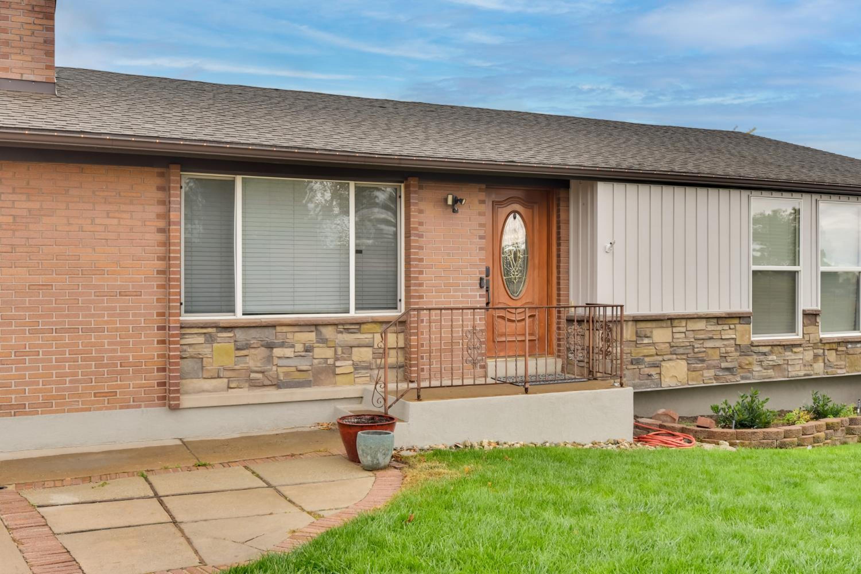 Mountain-View Retreat with Hot Tub in Centerville!