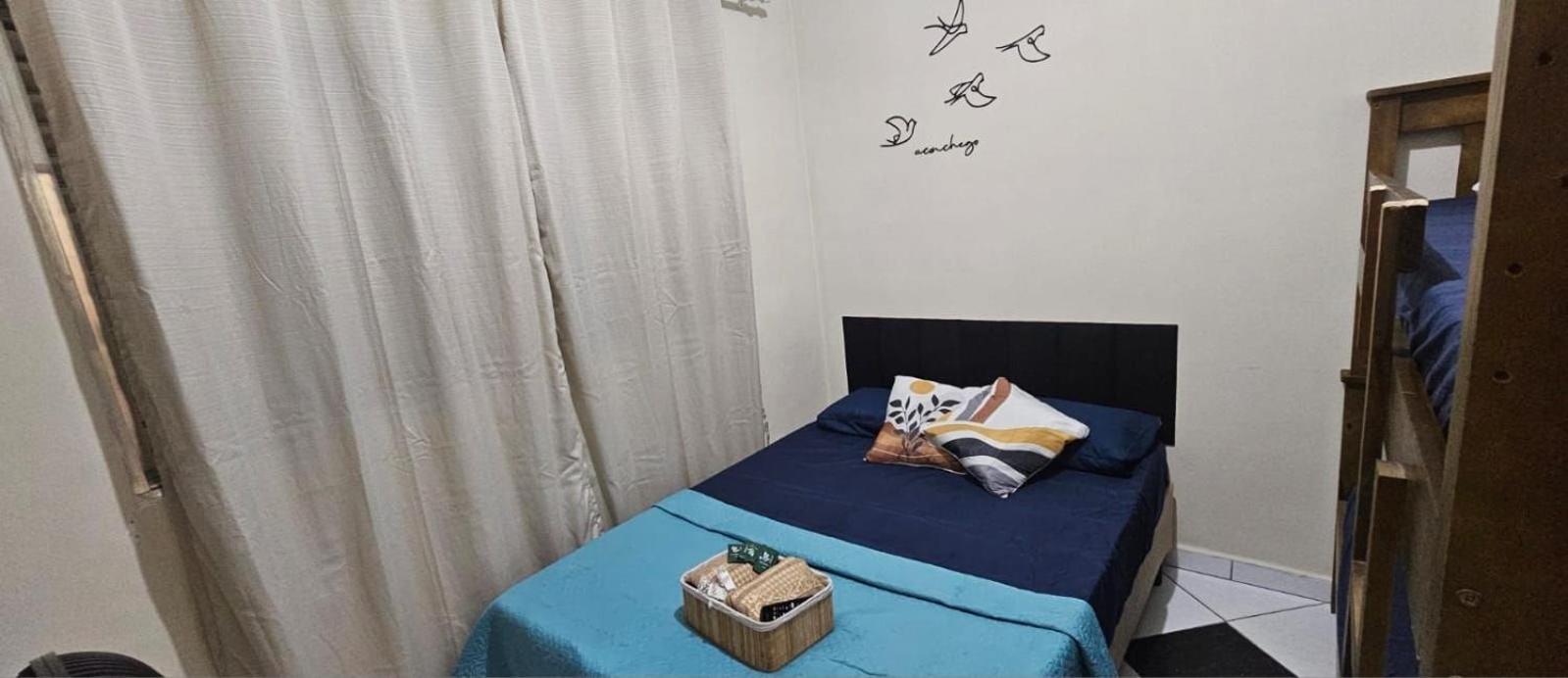 Pousada II House Beach Brasil , Suites com banheiros Privativos, PISCINA com cascata e área familiar para churrasco, Garage GRATUITA, próx-praia da Aviação