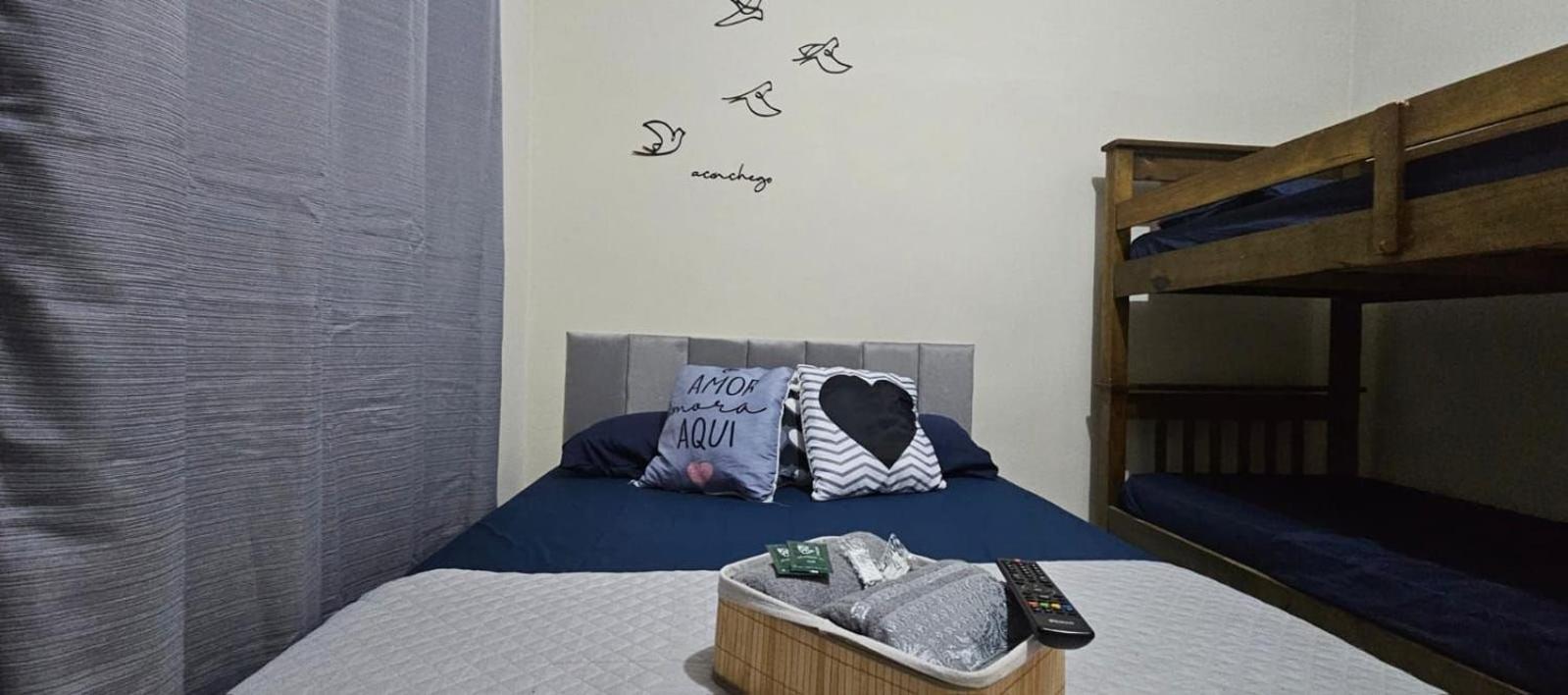 Pousada II House Beach Brasil , Suites com banheiros Privativos, PISCINA com cascata e área familiar para churrasco, Garage GRATUITA, próx-praia da Aviação