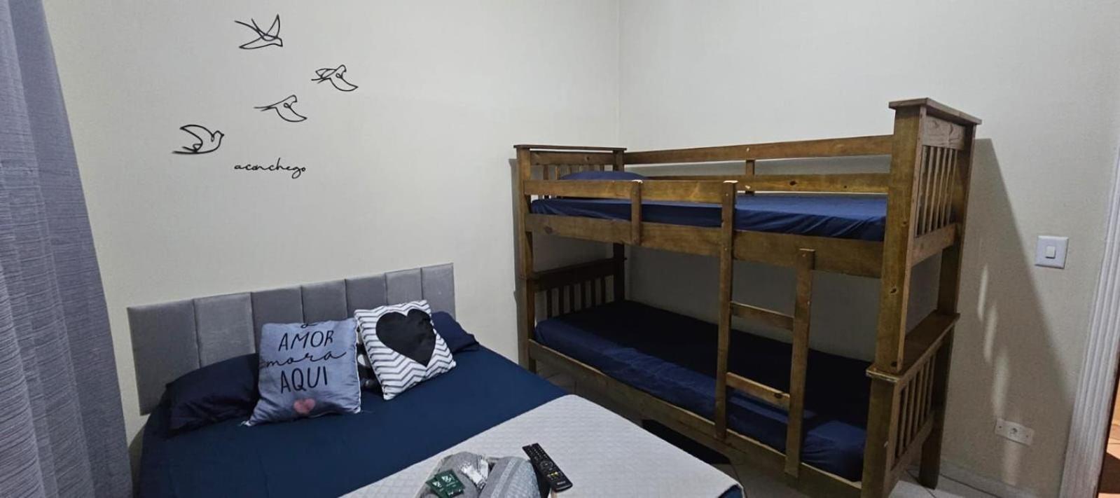 Pousada II House Beach Brasil , Suites com banheiros Privativos, PISCINA com cascata e área familiar para churrasco, Garage GRATUITA, próx-praia da Aviação