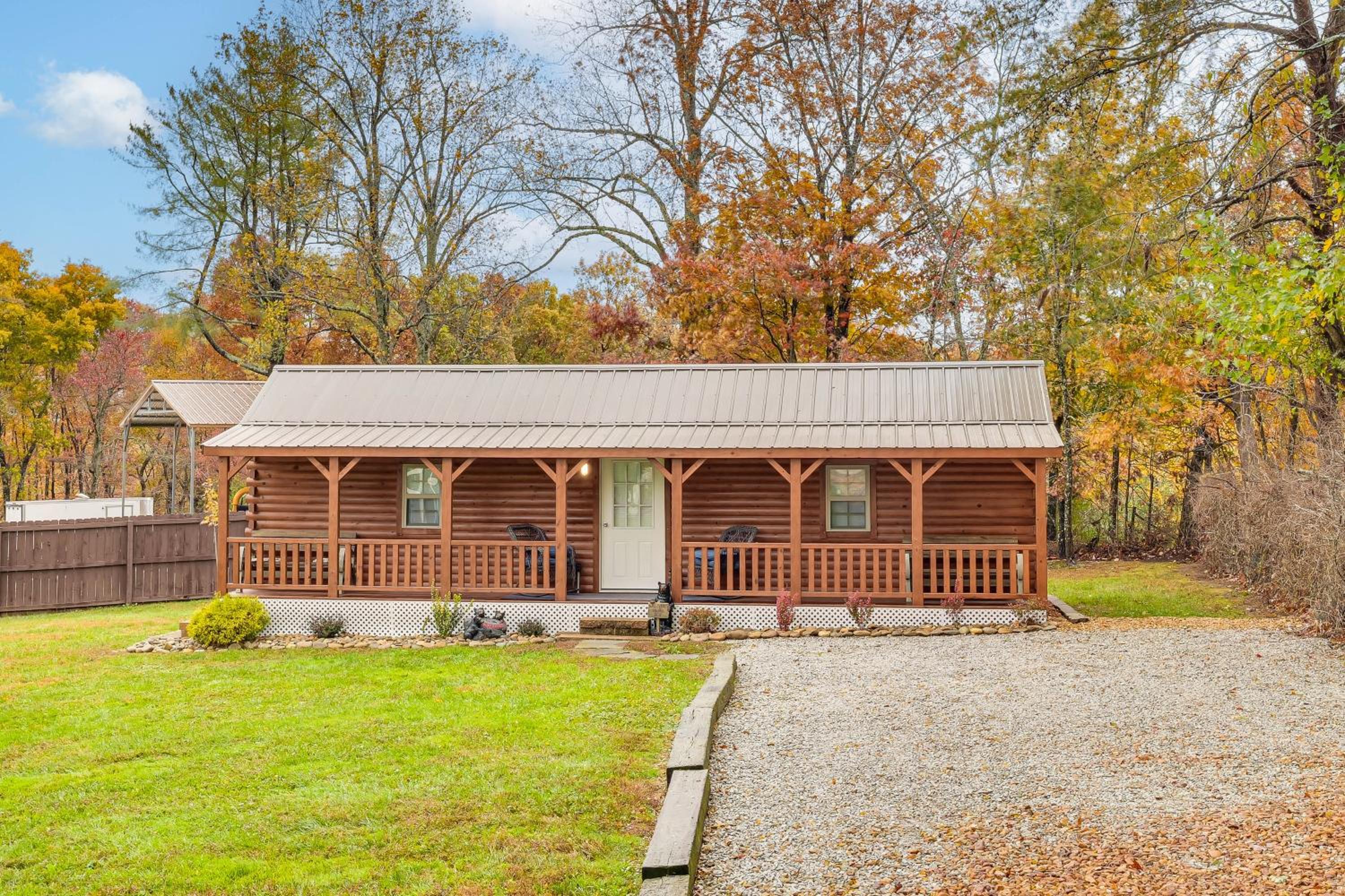 Waterfall Hikes and Fairways Quiet Crossville Cabin