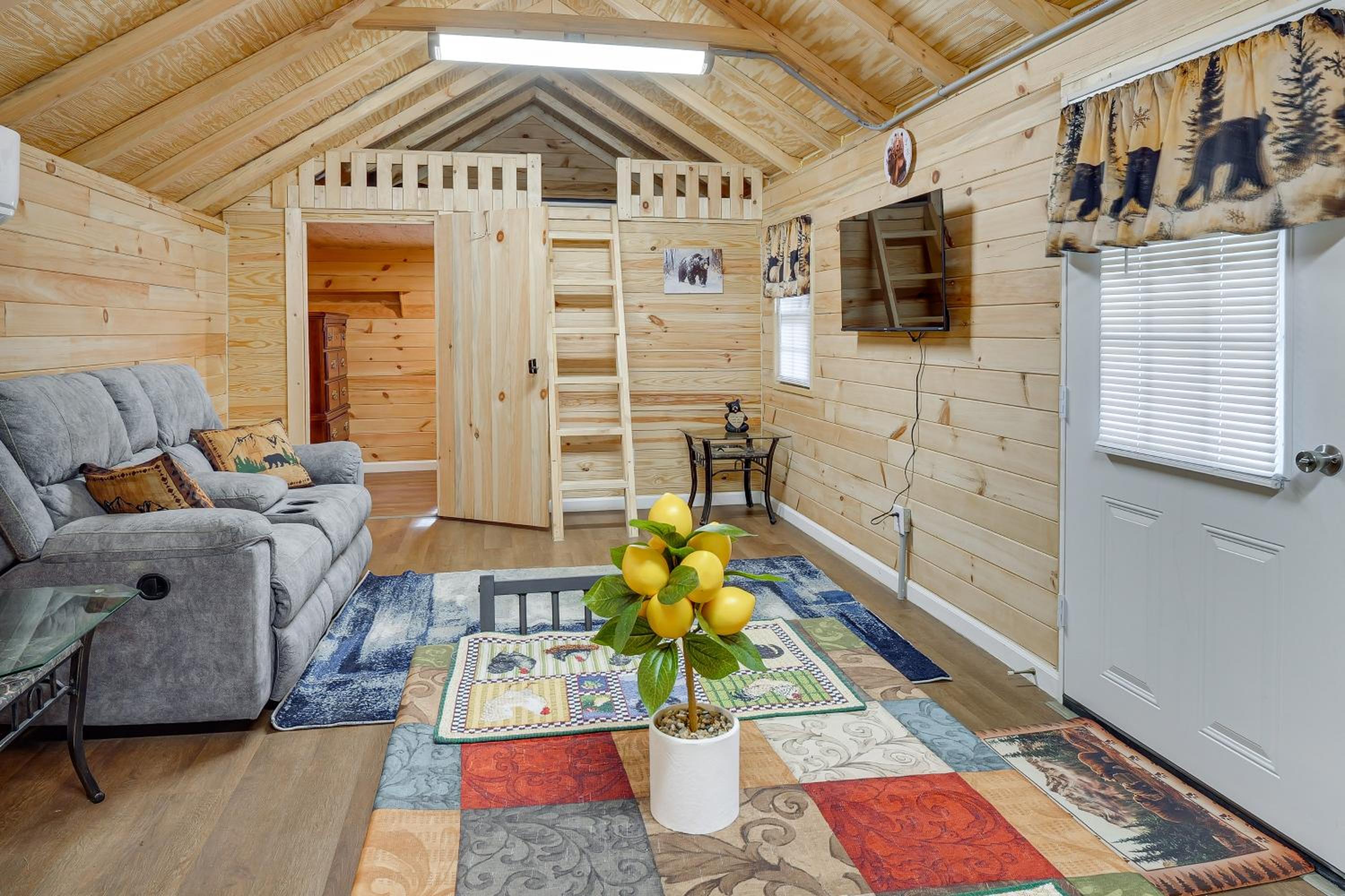 Waterfall Hikes and Fairways Quiet Crossville Cabin