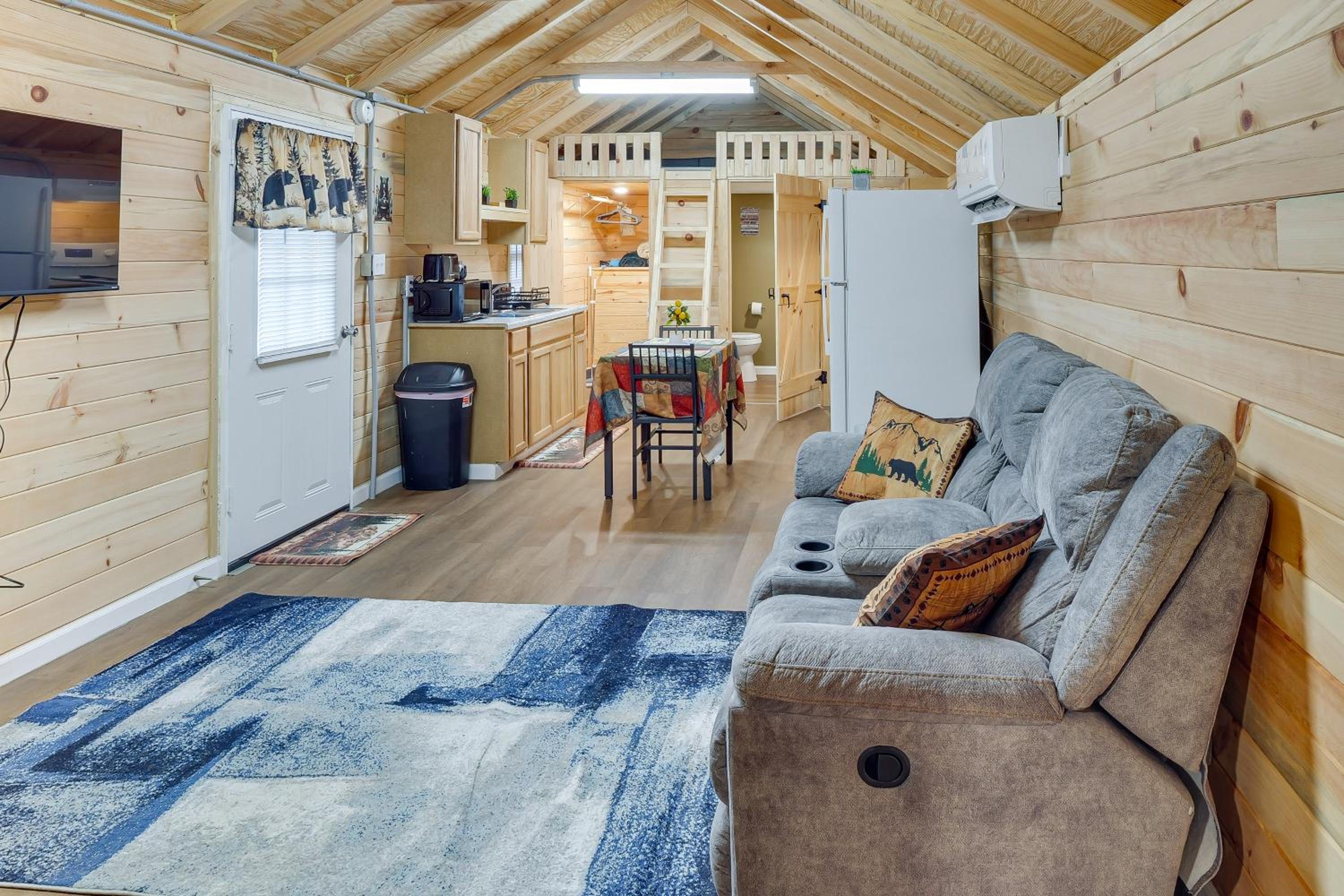 Waterfall Hikes and Fairways Quiet Crossville Cabin