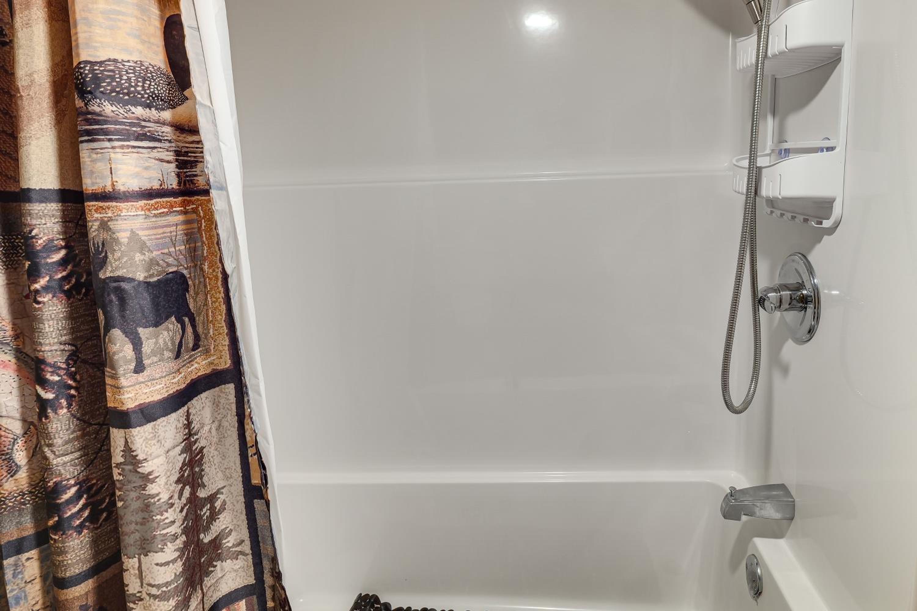 Waterfall Hikes and Fairways Quiet Crossville Cabin