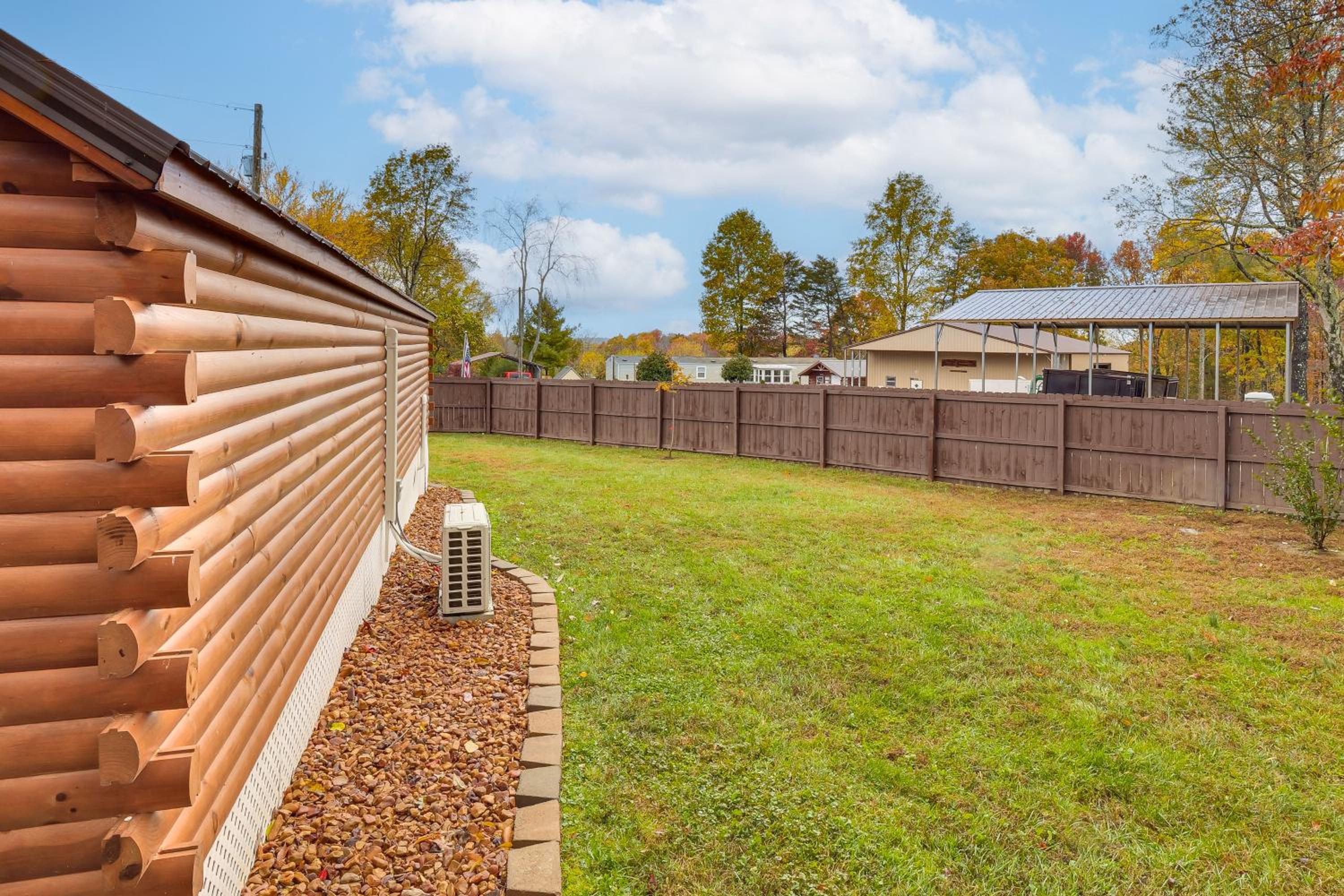 Waterfall Hikes and Fairways Quiet Crossville Cabin