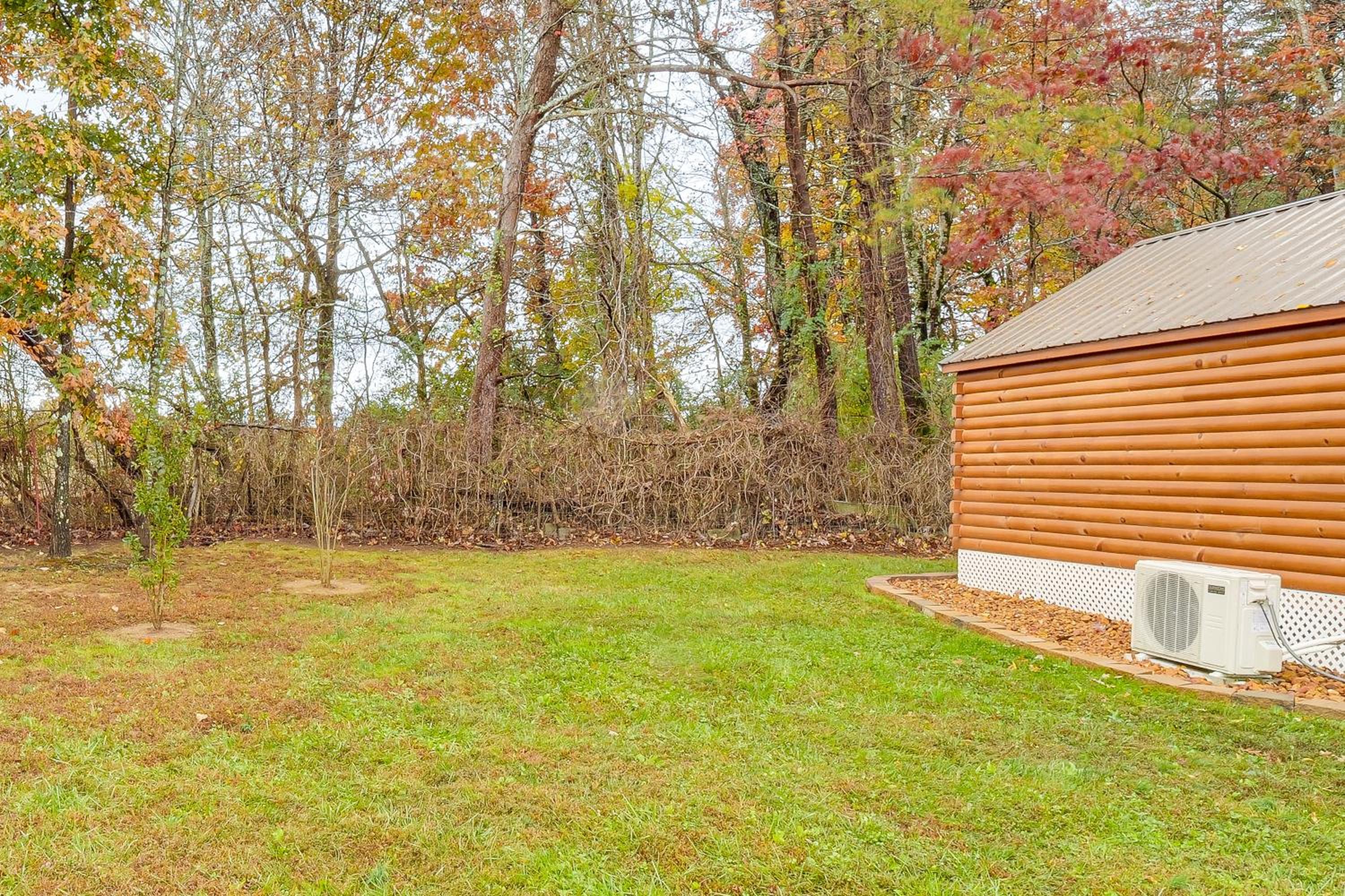 Waterfall Hikes and Fairways Quiet Crossville Cabin