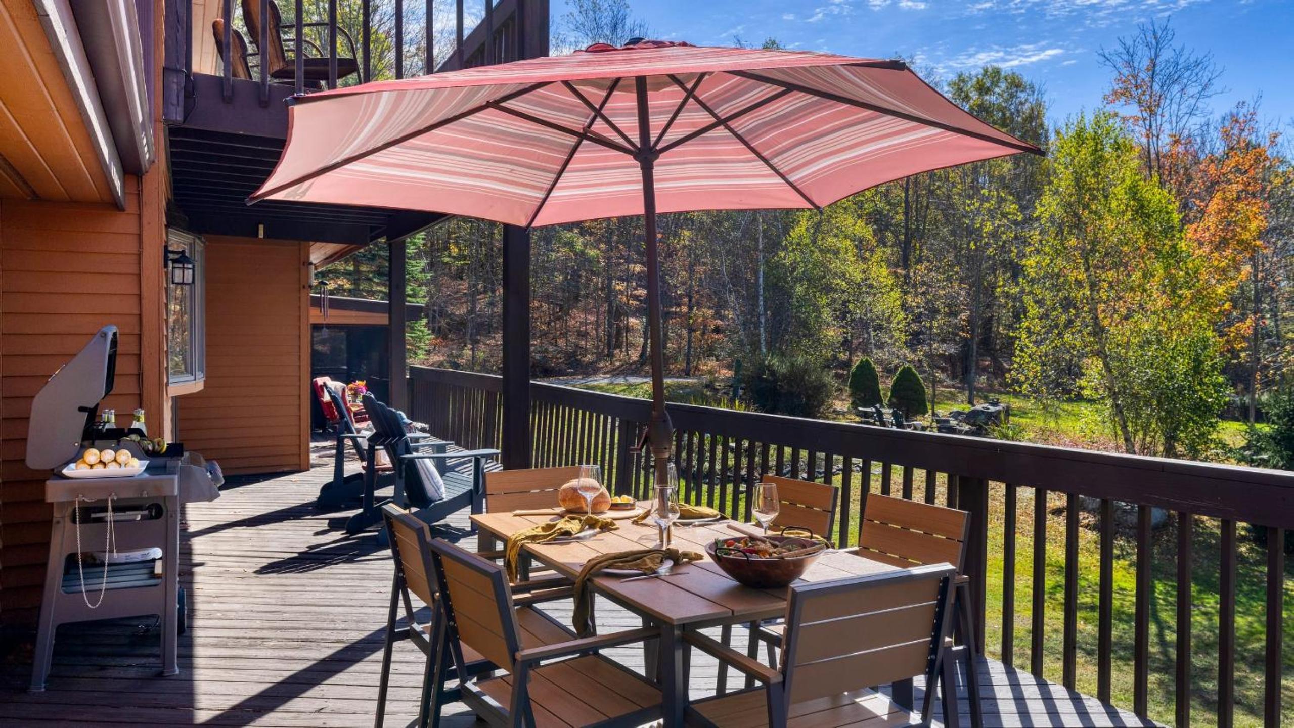 Secluded Retreat w Pool Hot Tub Fire Pit Views Windham Mountain House