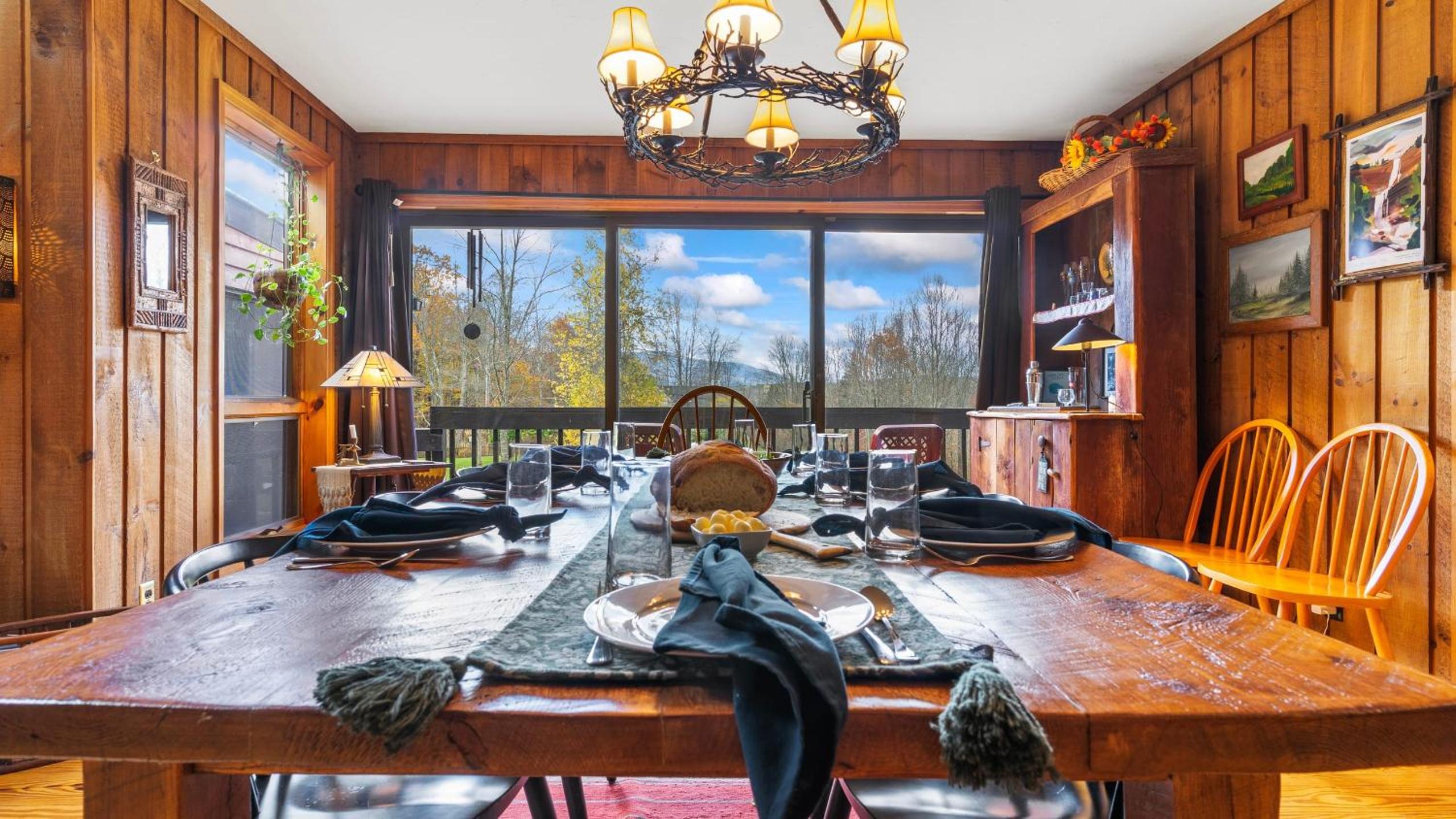 Secluded Retreat w Pool Hot Tub Fire Pit Views Windham Mountain House