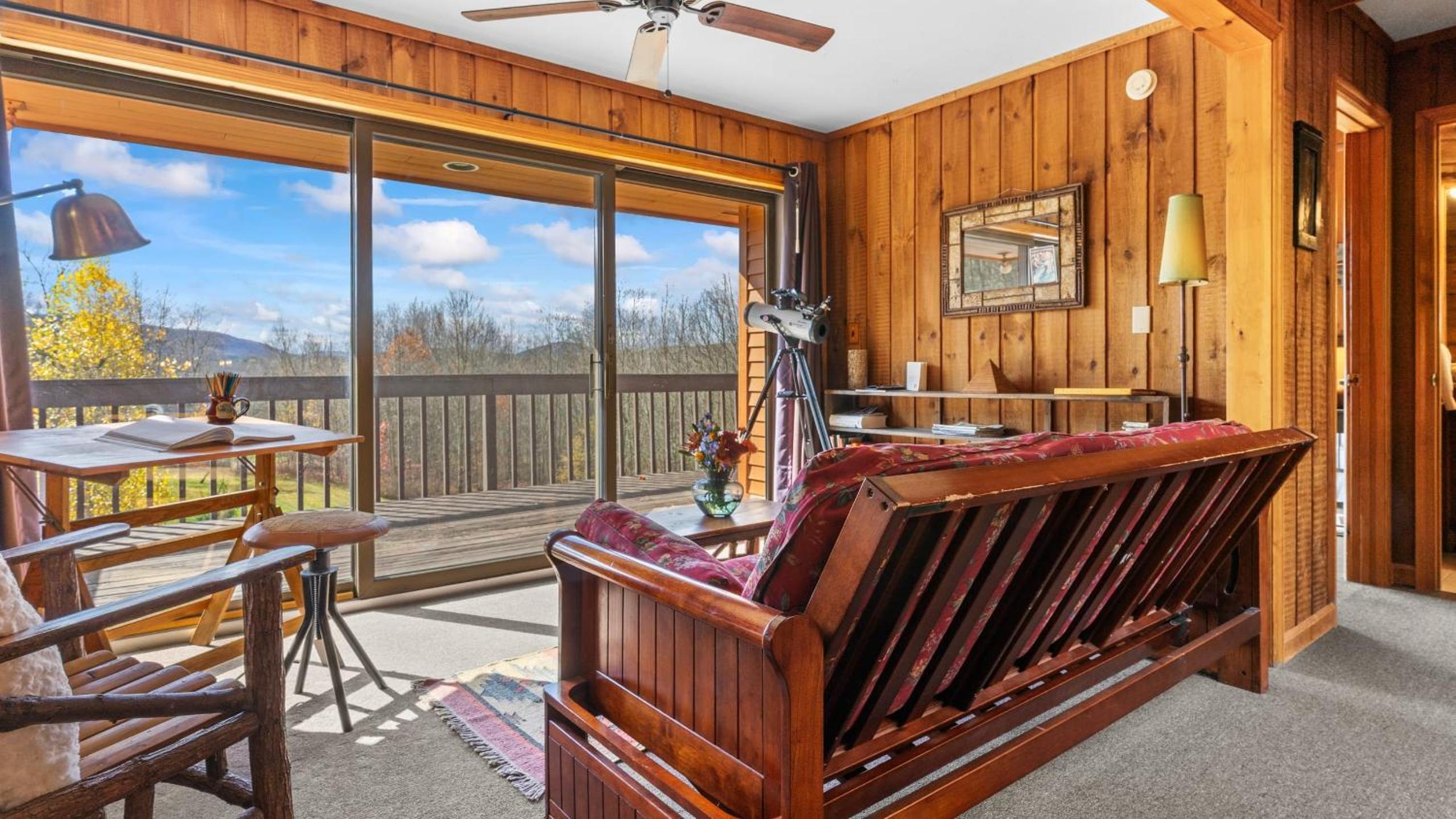 Secluded Retreat w Pool Hot Tub Fire Pit Views Windham Mountain House
