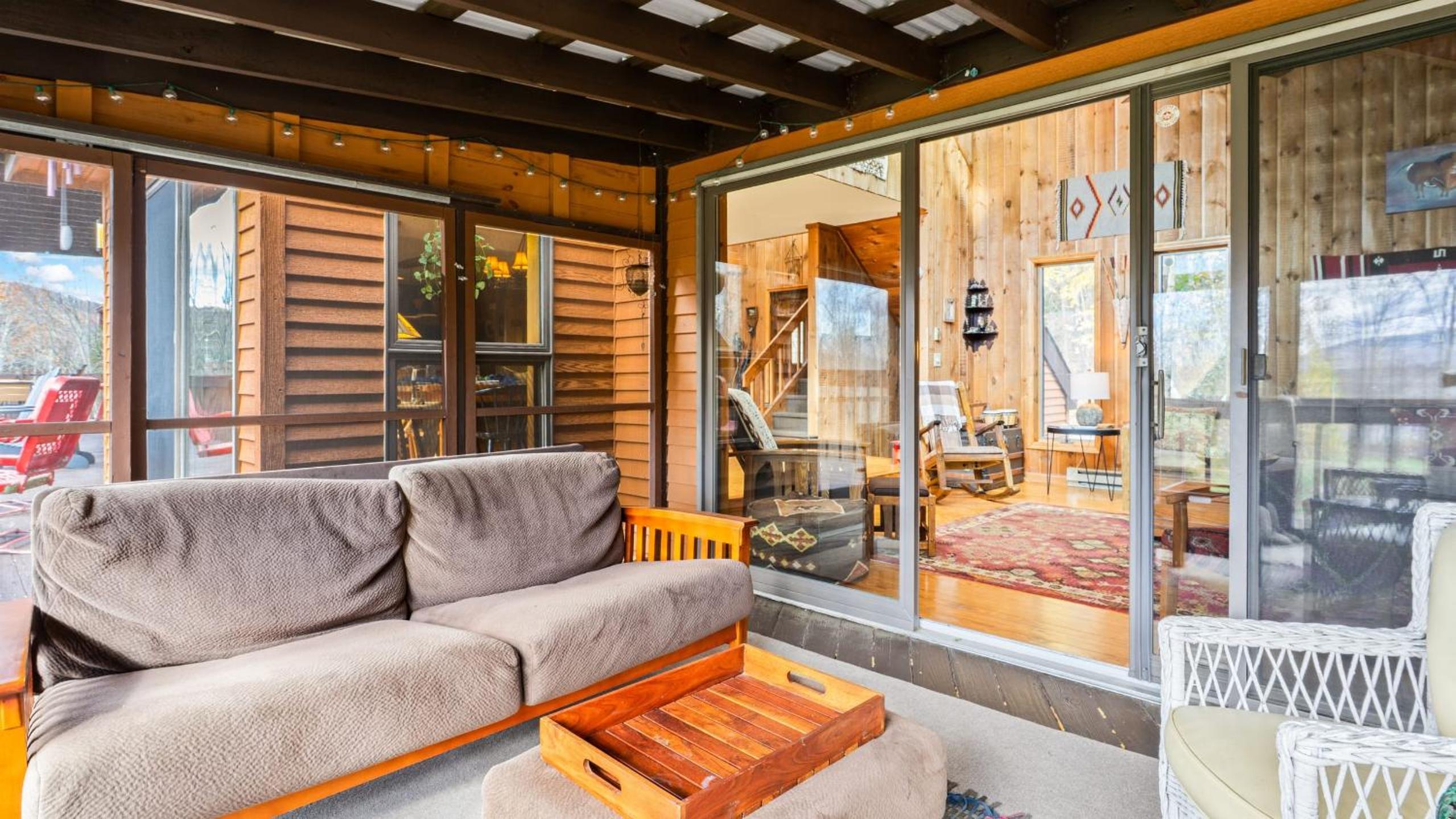 Secluded Retreat w Pool Hot Tub Fire Pit Views Windham Mountain House