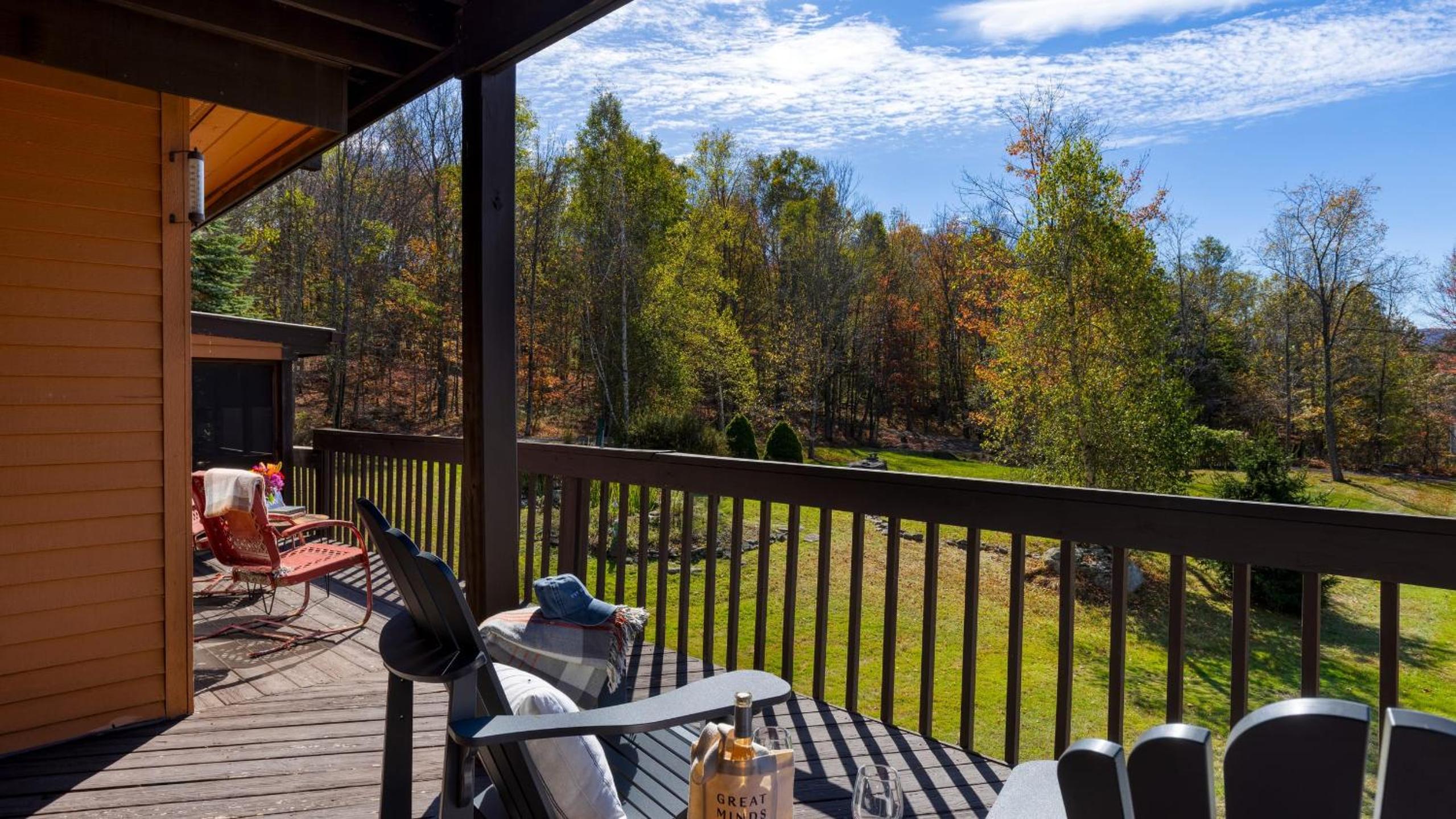Secluded Retreat w Pool Hot Tub Fire Pit Views Windham Mountain House