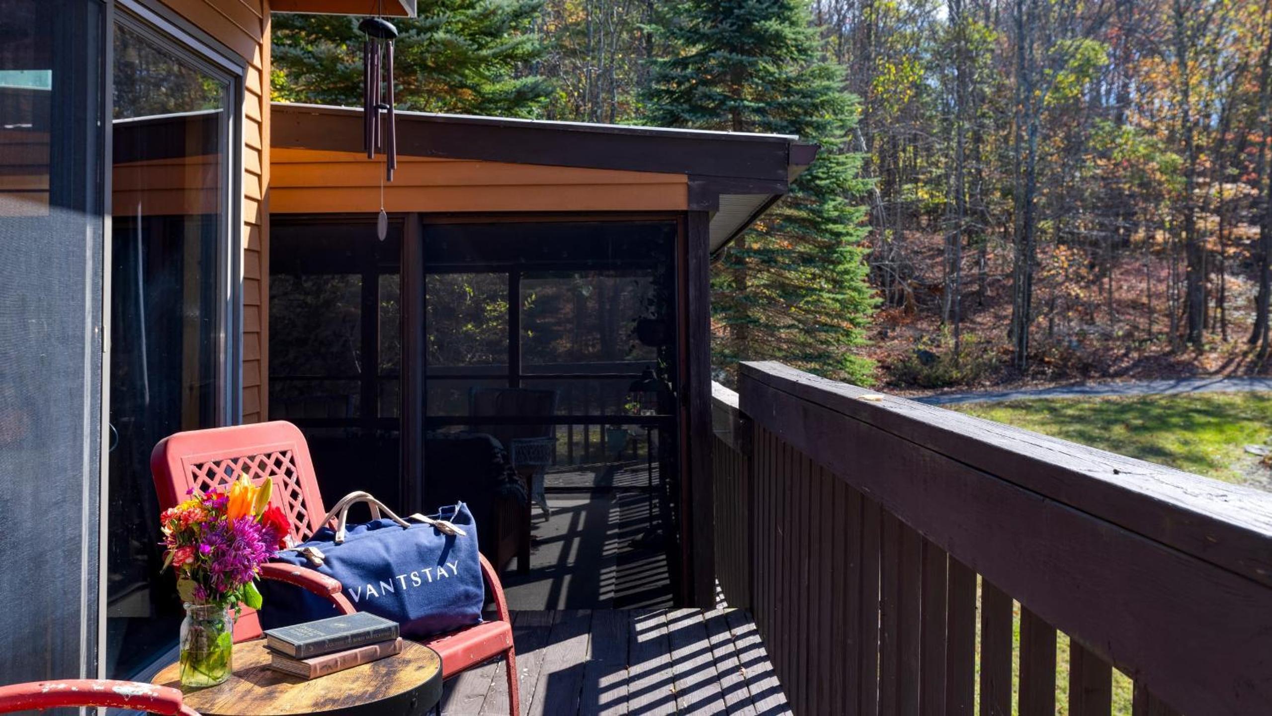 Secluded Retreat w Pool Hot Tub Fire Pit Views Windham Mountain House