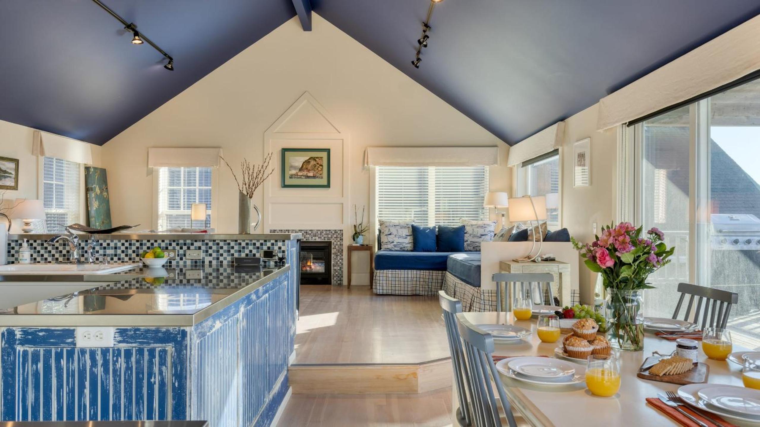Beachside Retreat w Hot Tub Balcony Dining Blue-Ceiling Charm Sea Cured by AvantStay